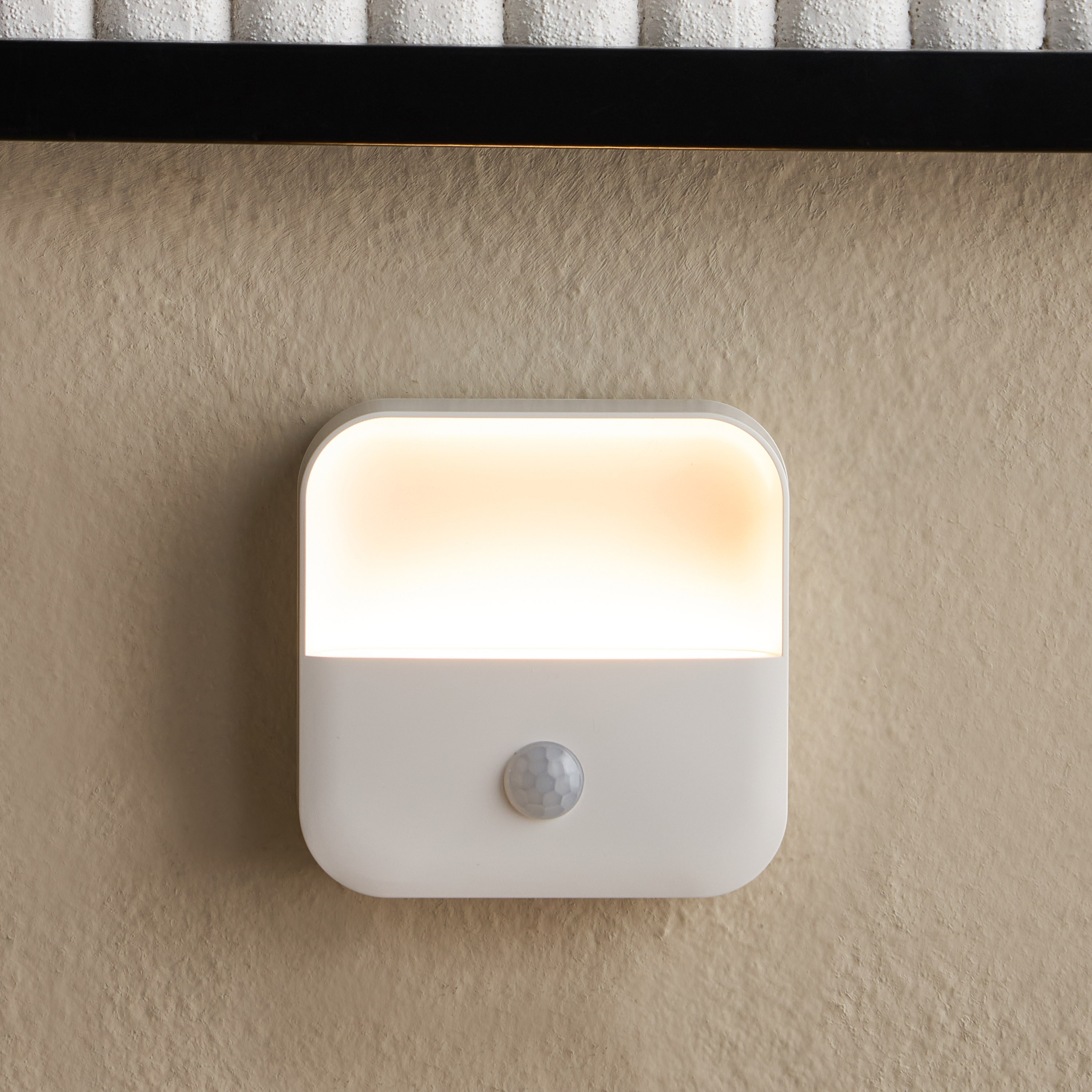 Masiero USB Rechargeable Motion Sensor LED Light - 7.5 cm-household-lighting-decorativelighting-noveltylights-image-2