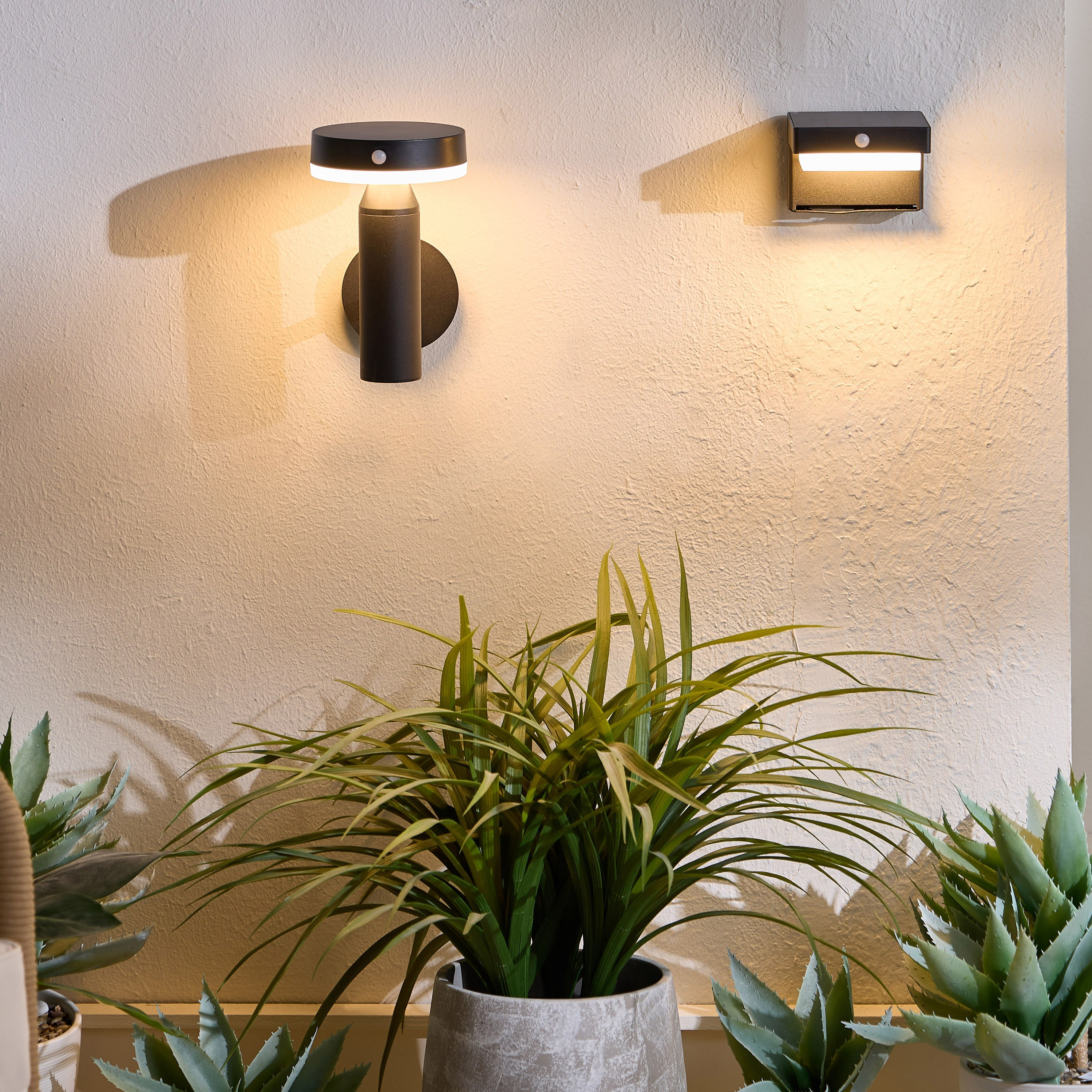 Bellhop Solar/USB Rechargeable Motion Sensor Wall Lamp - 20.7 cm-household-lighting-walllamps-image-5