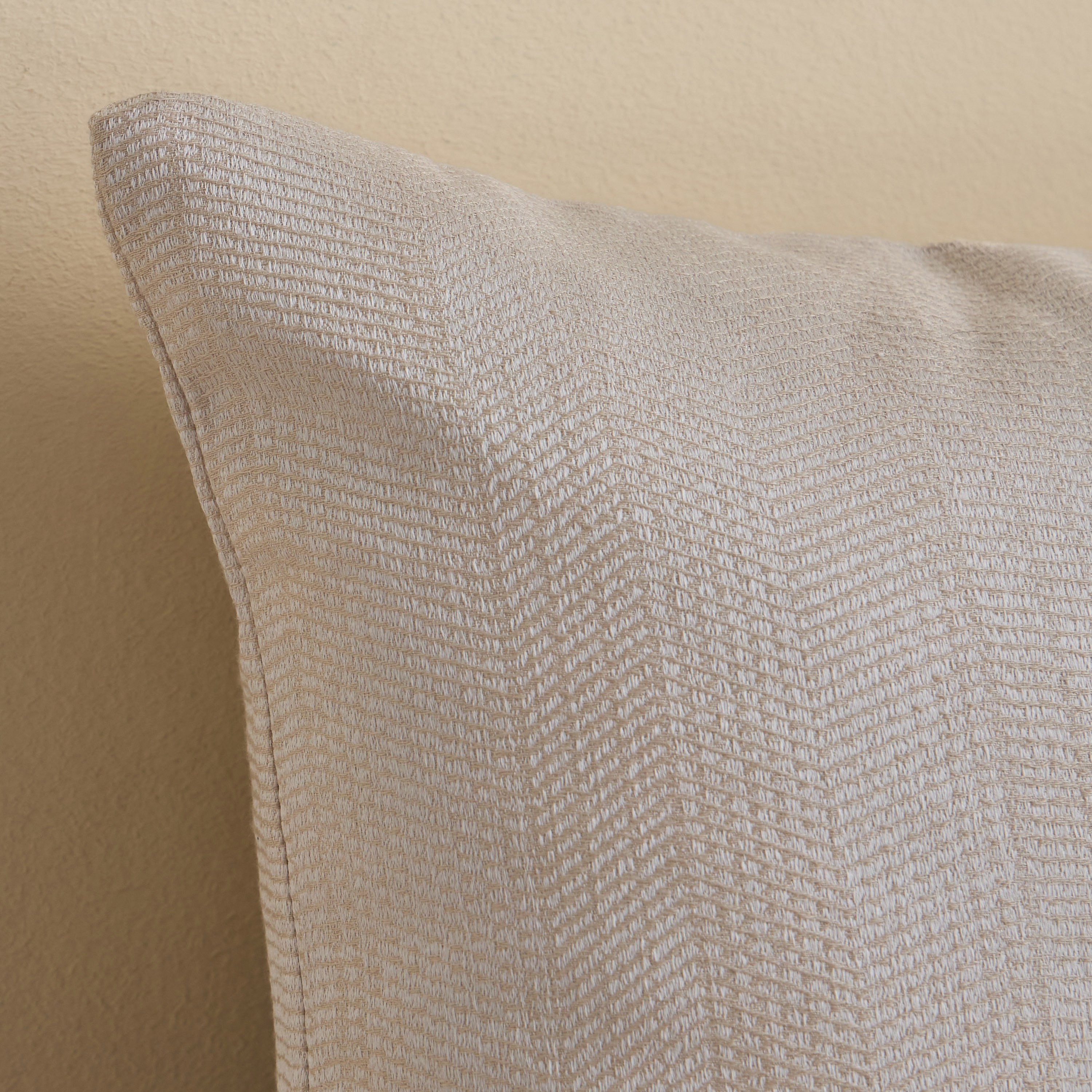 وسادة جاكار محشوة - سولينا - 50x30 سم-household-cushionsandthrows-filledcushions-decorativecushions-image-2