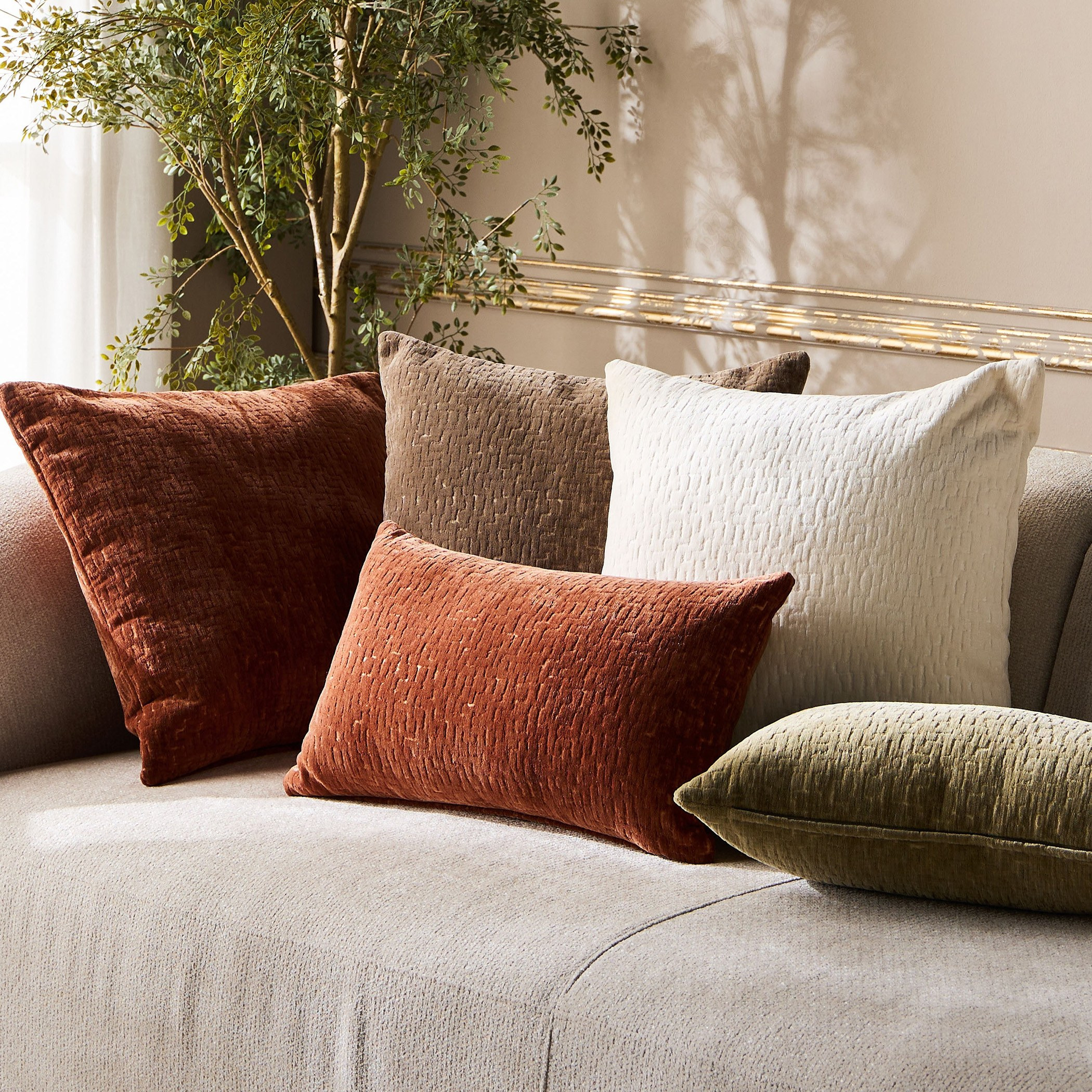 وسادة  محشوة جاكار- سولينا - 50x30 سم-household-cushionsandthrows-filledcushions-decorativecushions-image-4