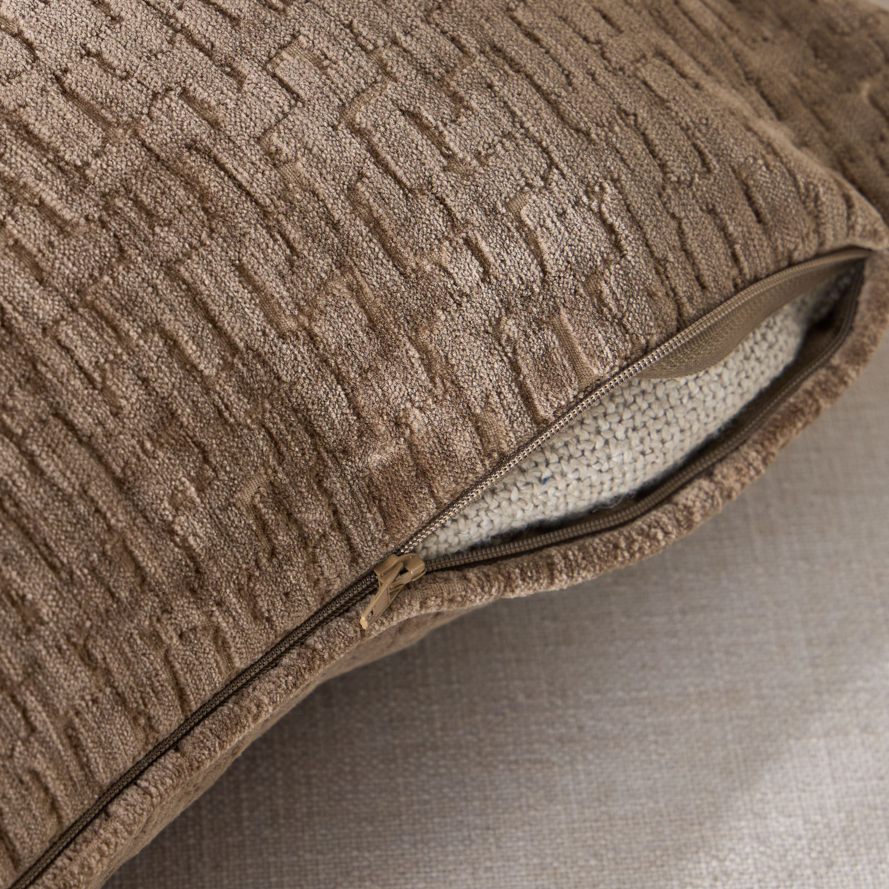 غطاء وسادة جاكار - سولينا - 30x50 سم-household-cushionsandthrows-cushioncovers-image-3