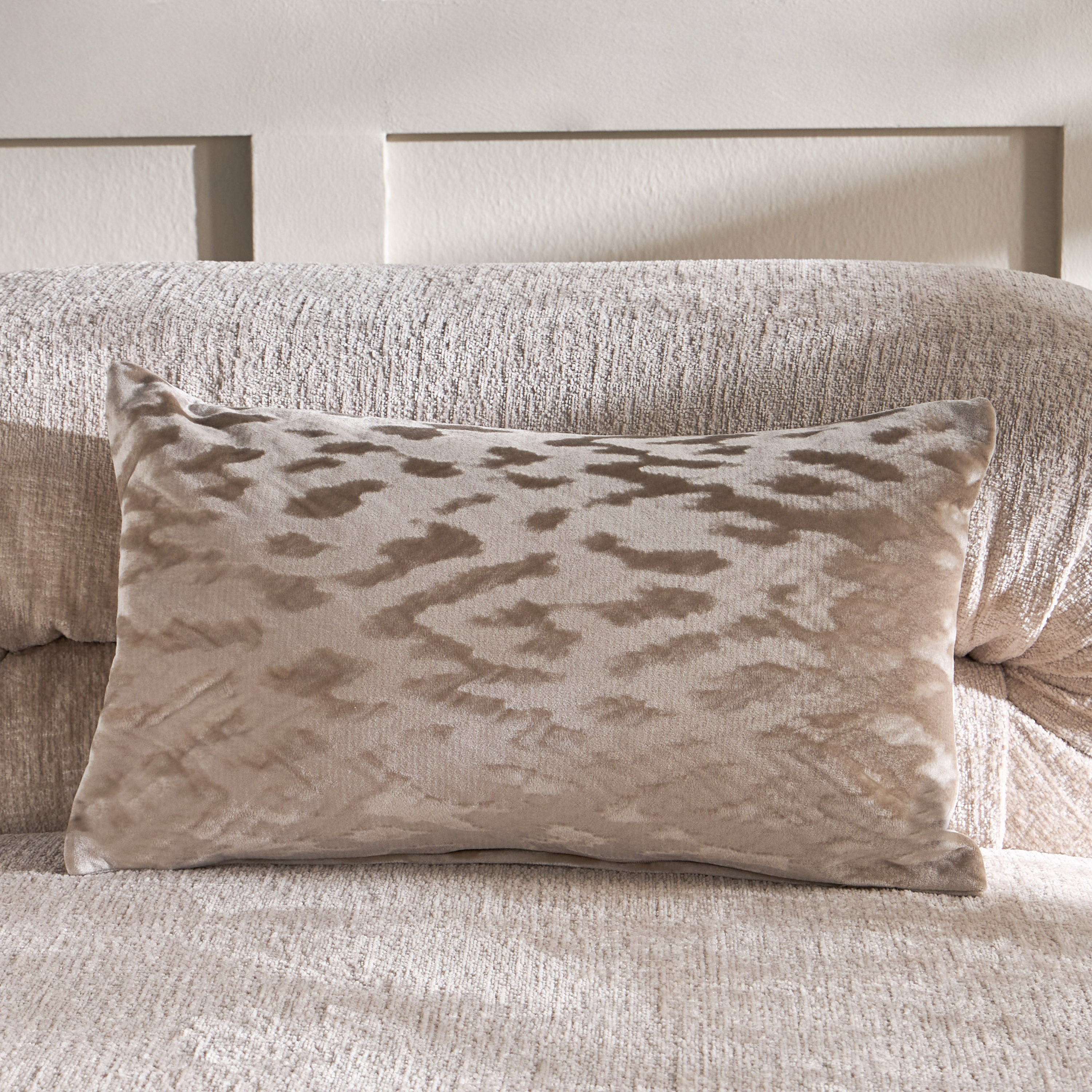 غطاء وسادة محشوة هيرينجبون - جيوليانا - 30×50 سم-household-cushionsandthrows-cushioncovers-image-13