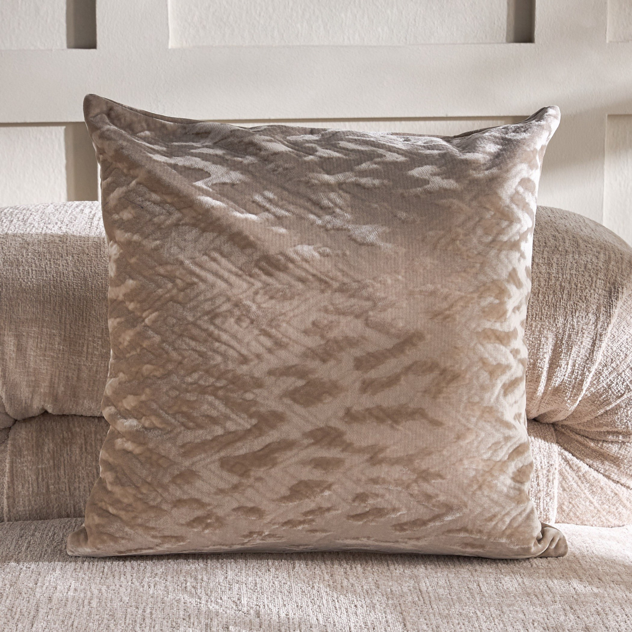 Giuliana Embossed Filled Cushion - 50x50 cm-household-cushionsandthrows-filledcushions-decorativecushions-image-15