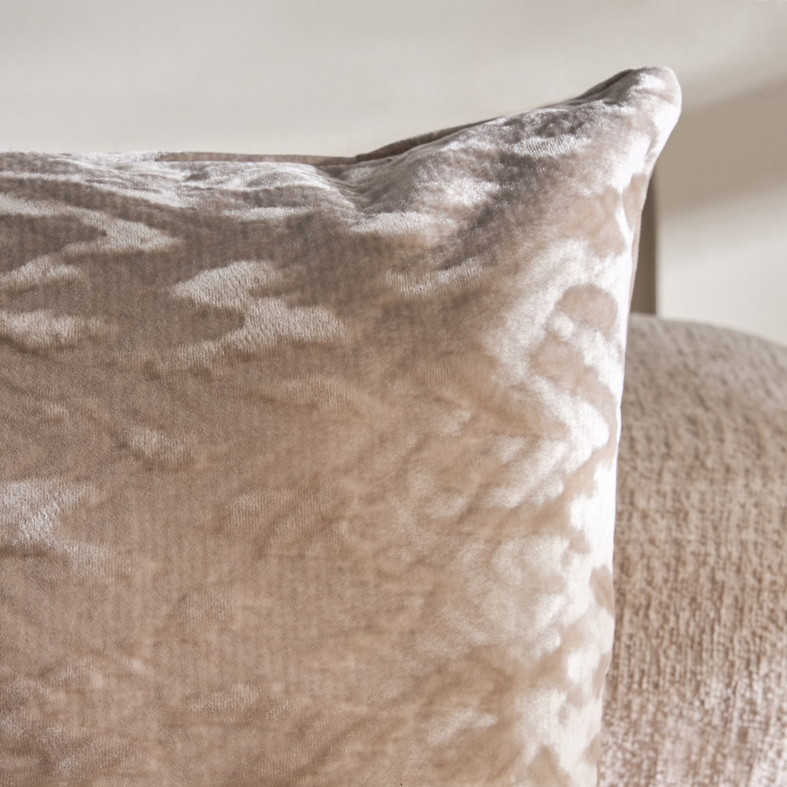 Giuliana Embossed Filled Cushion - 50x50 cm-household-cushionsandthrows-filledcushions-decorativecushions-image-2