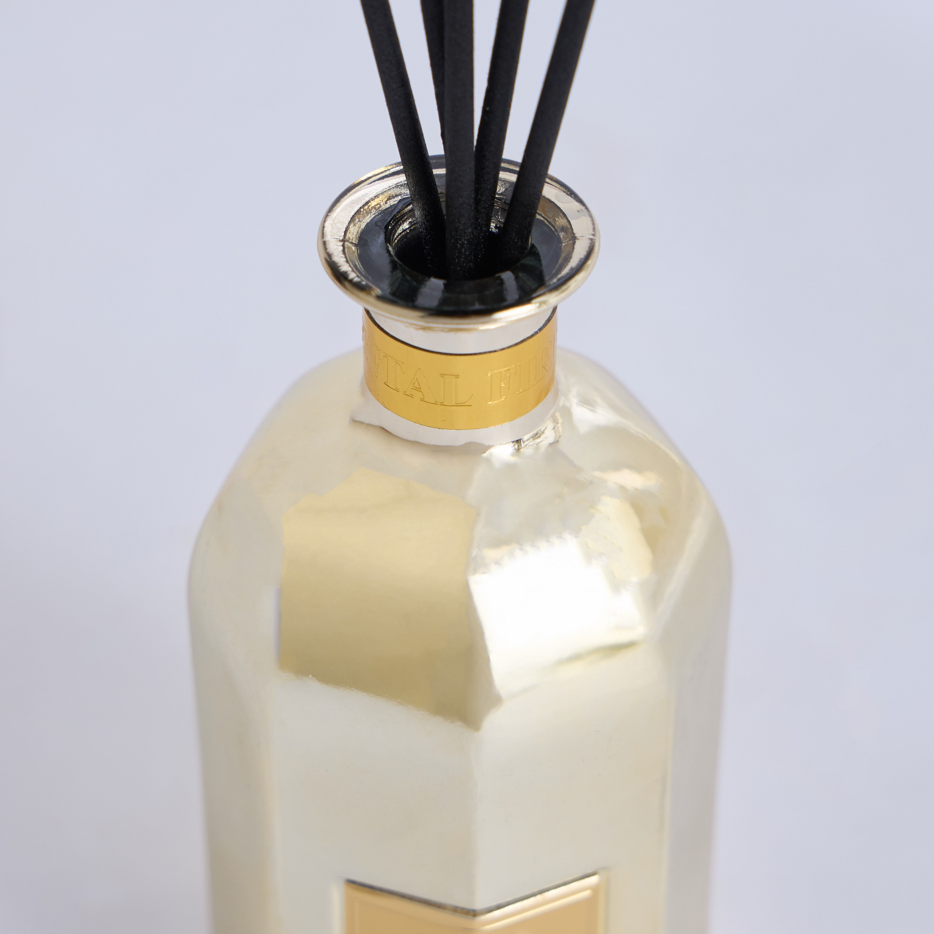 Oriental Firenze Tonka Clove Reed Diffuser - 120 ml-household-homefragrance-reeddiffusers-image-3