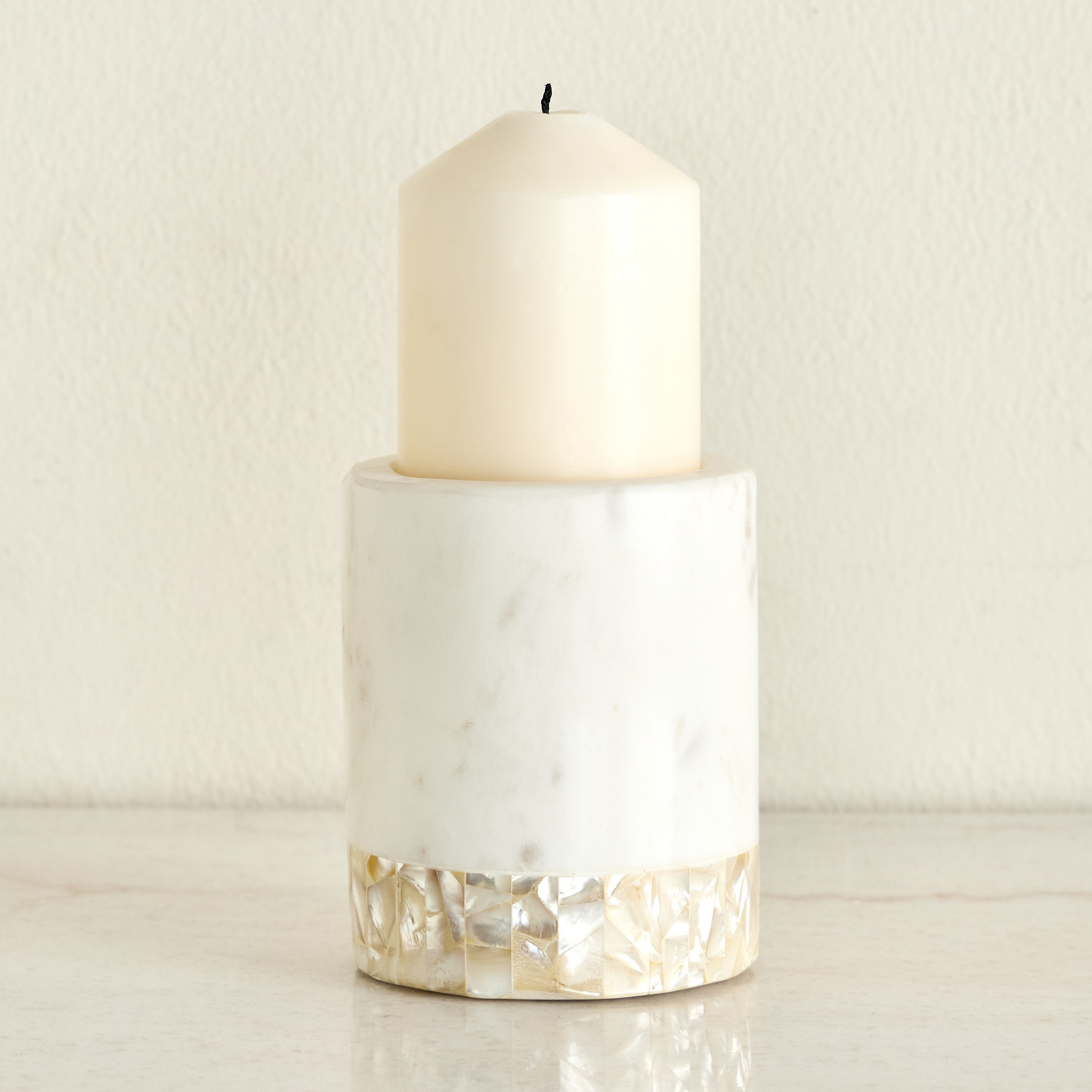 Huda Venus Pillar Candleholder