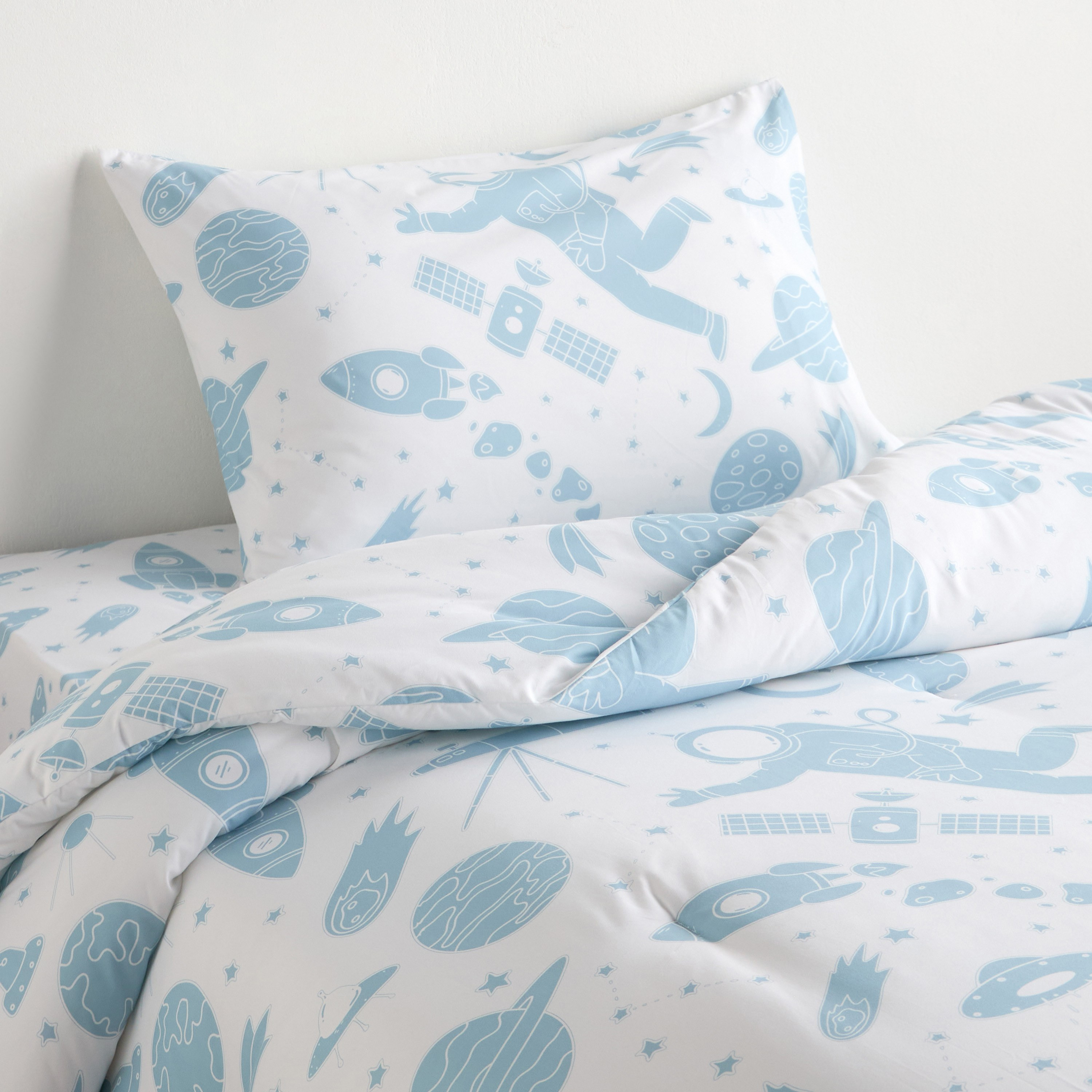 Amphora Space 2-Piece Single Comforter Set - 135x220 cm-babyandkids-beddingandwindows-bedding-comforters-image-1