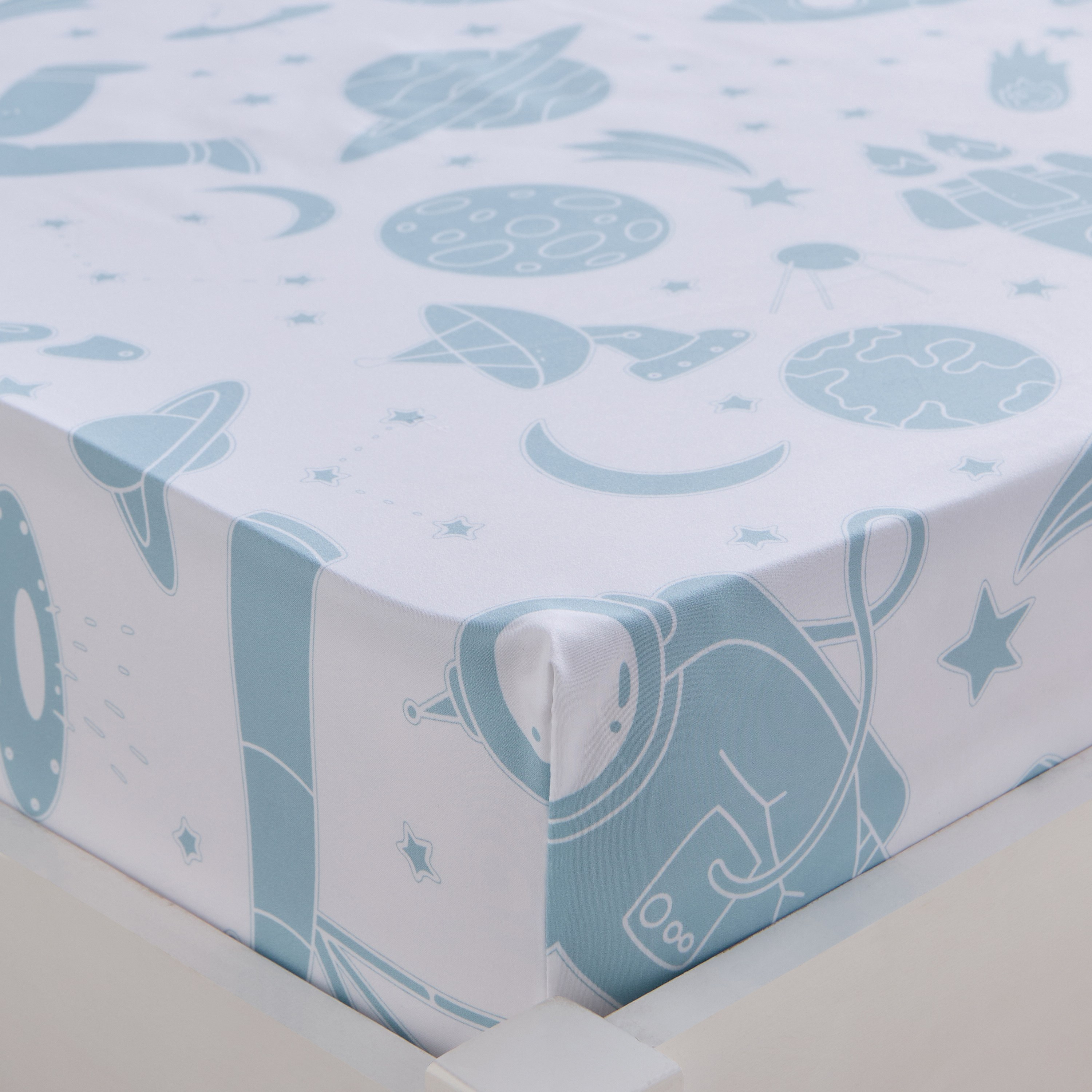 Amphora Microfibre Single Fitted Sheet - 90x200 cm-babyandkids-beddingandwindows-bedding-fittedandflatsheets-image-1