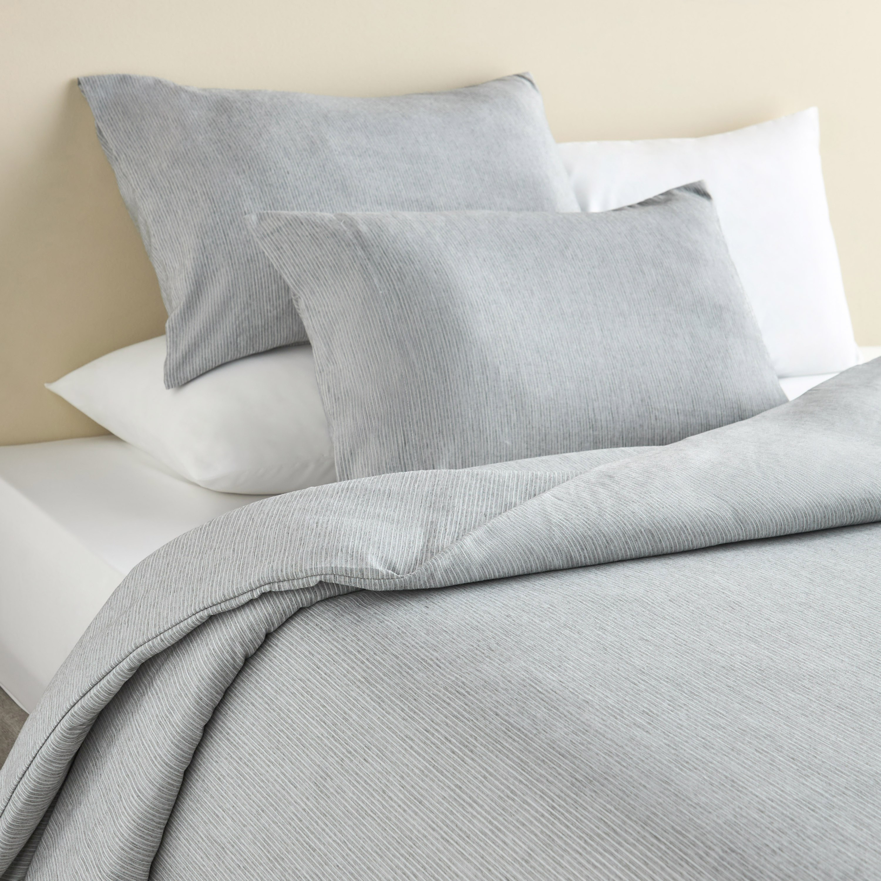 Amara 4-Piece Single Duvet Cover Set - 135x200 cm-household-bedding-duvetandcovers-duvetcovers-image-1