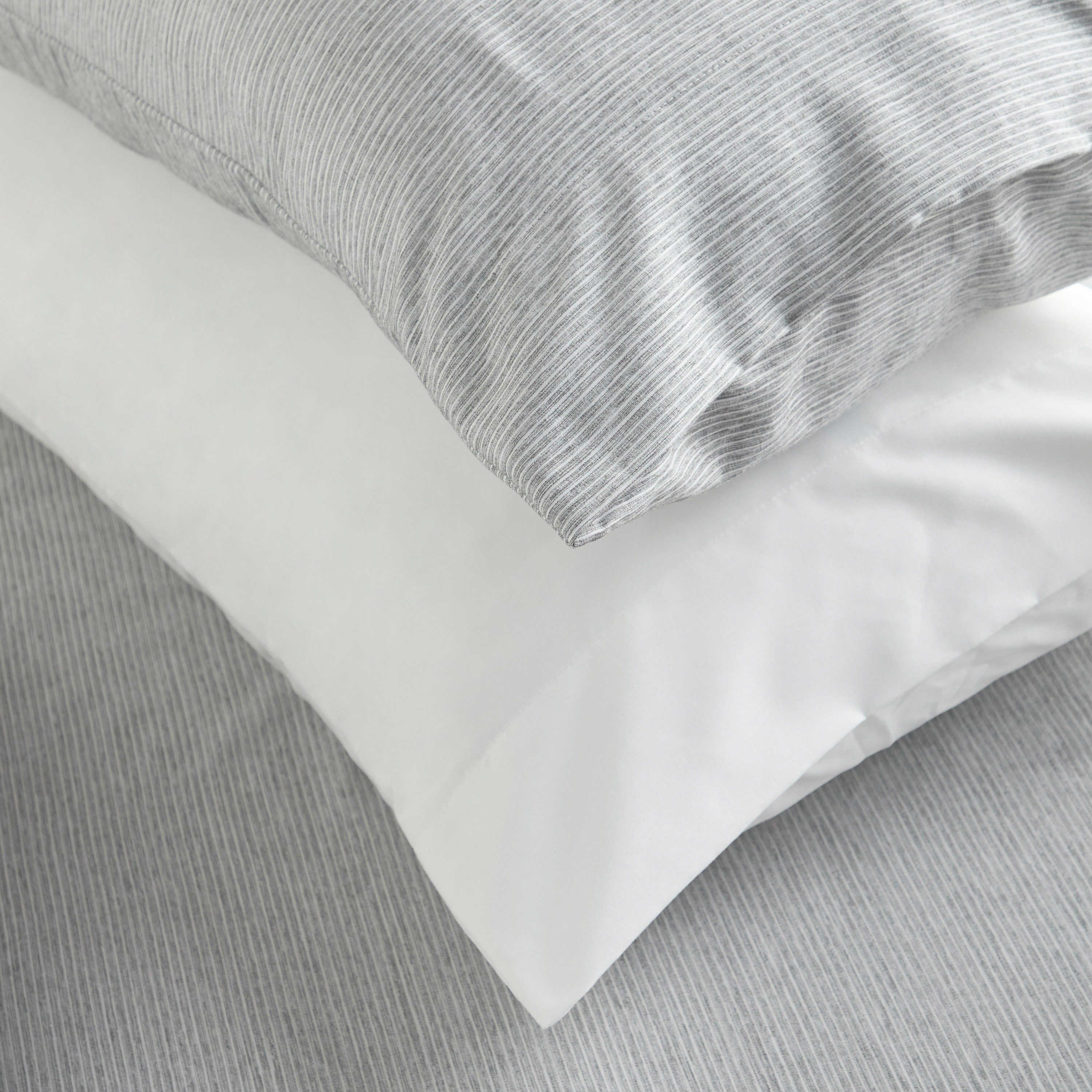 Amara Cationic Jacquard 4-Piece Single Fitted Sheet Set - 90x200 cm-household-bedding-sheetsandpillowcases-fittedsheets-image-4