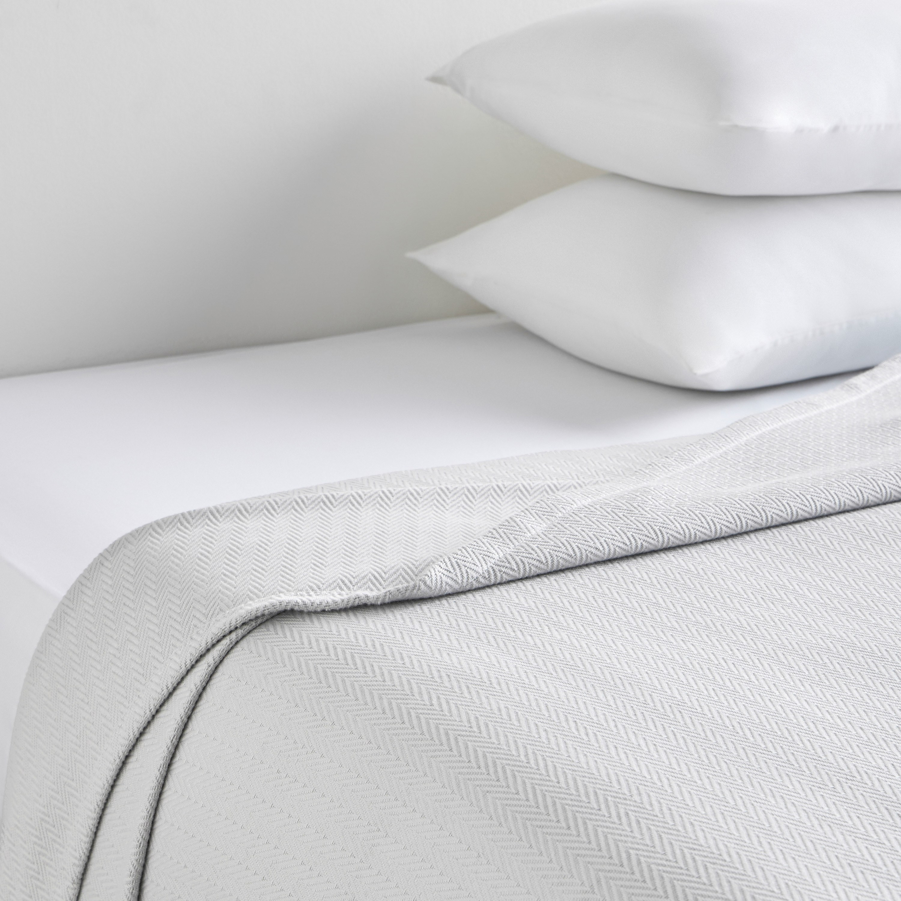 TWS.4.0 Egyptian Cotton Herringbone Jacquard King Bedspread - 240x260 cm-household-bedding-comfortersandbedspreads-bedspreads-image-1