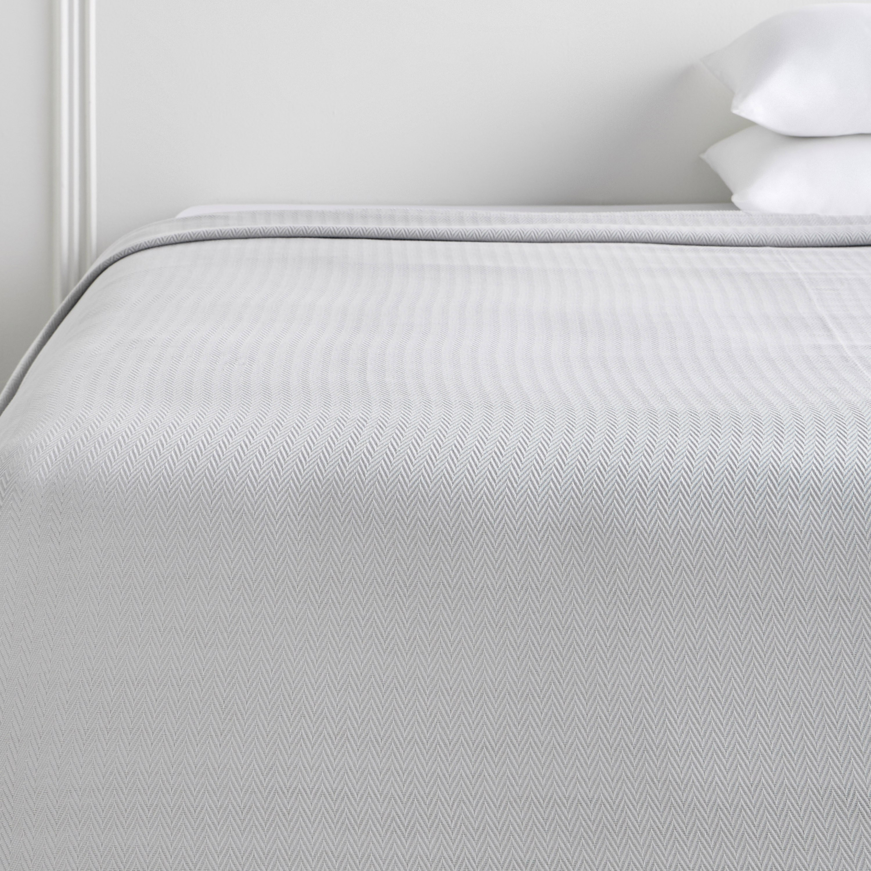 TWS.4.0 Egyptian Cotton Herringbone Jacquard King Bedspread - 240x260 cm-household-bedding-comfortersandbedspreads-bedspreads-image-2