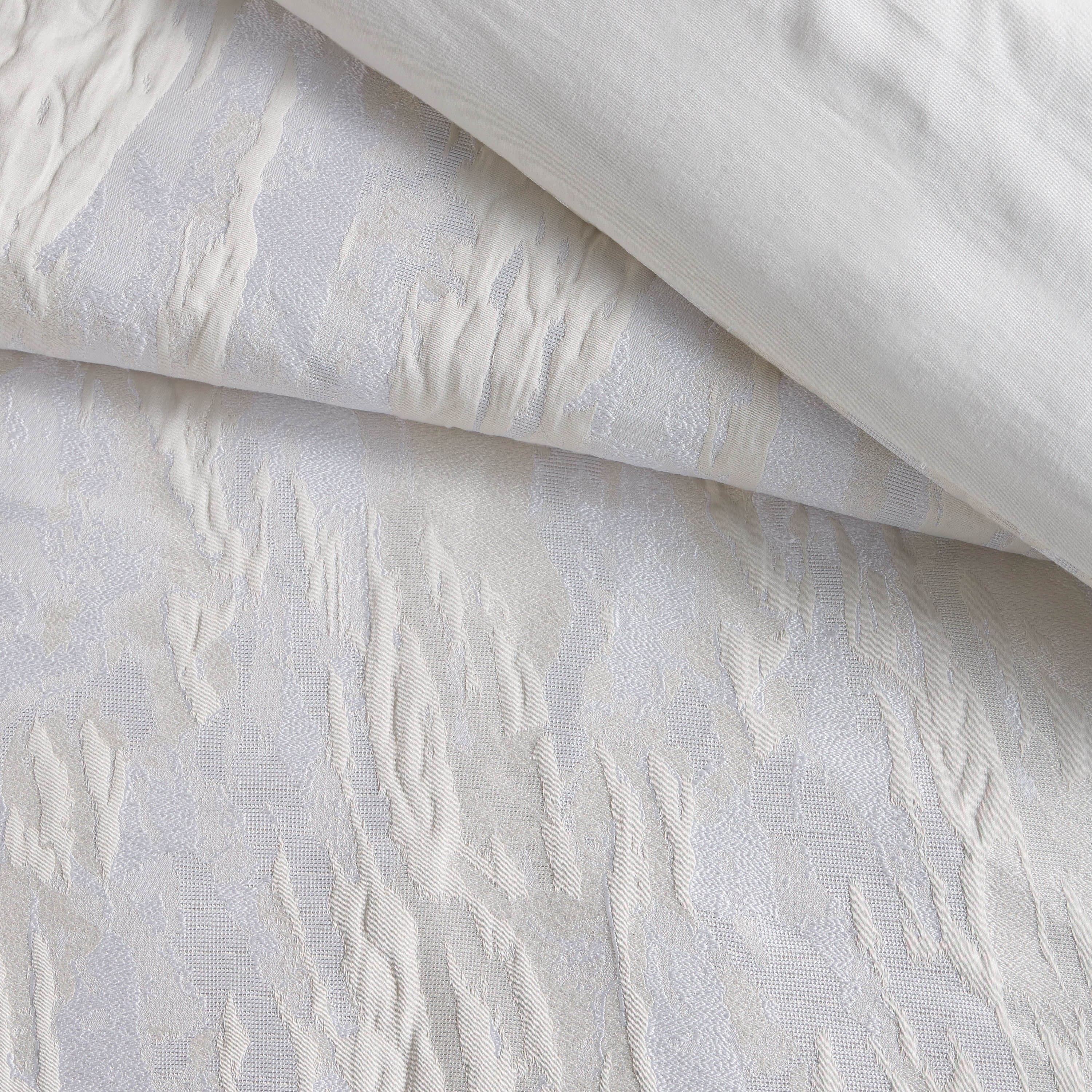 Opulence Jacquard 8-Piece Super King Comforter and Sheet Set - 250x260 cm-household-bedding-comfortersandbedspreads-bedinabag-image-5