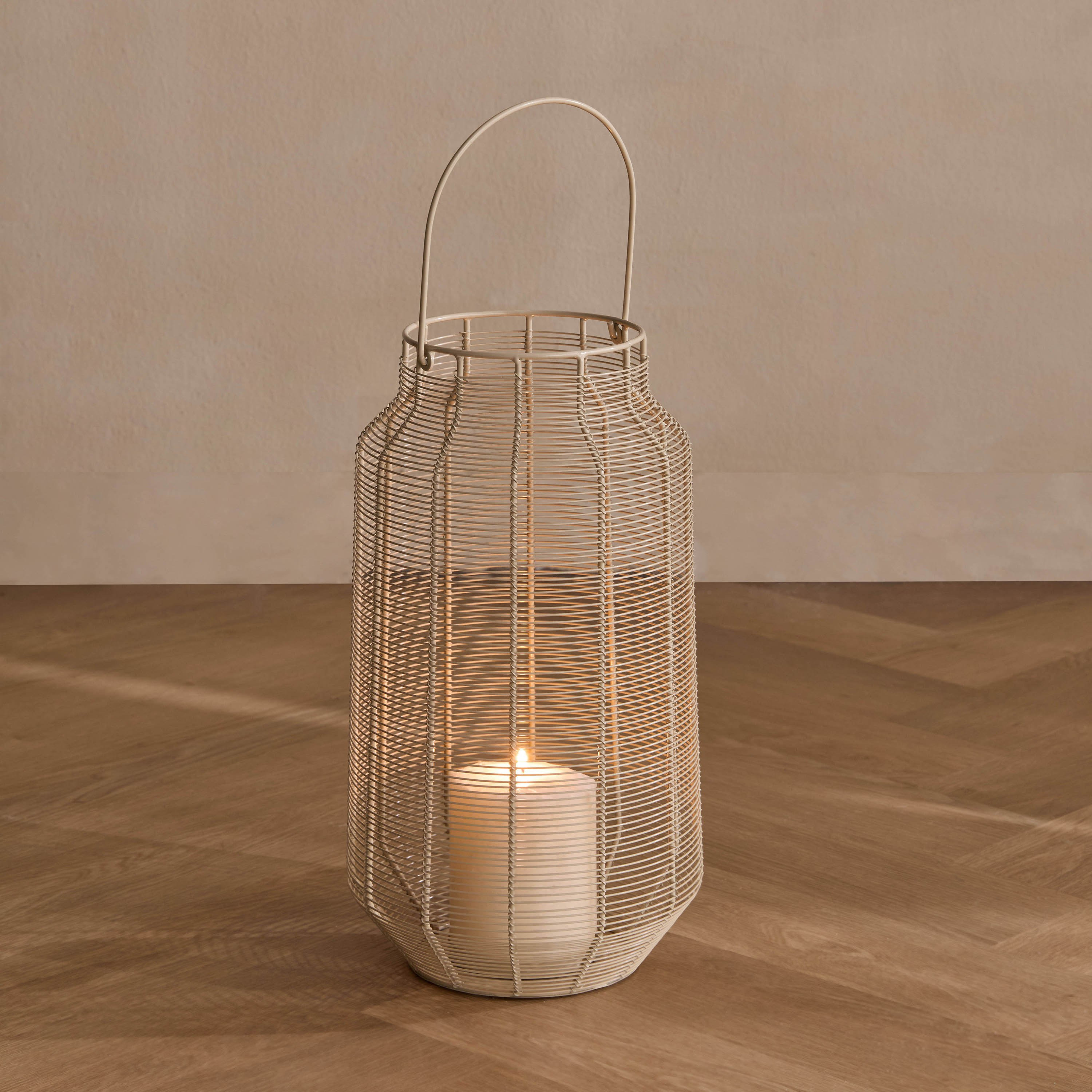 فانوس معدن بإطار سلك - 44 سم-household-decor-candleholdersandlanterns-image-2