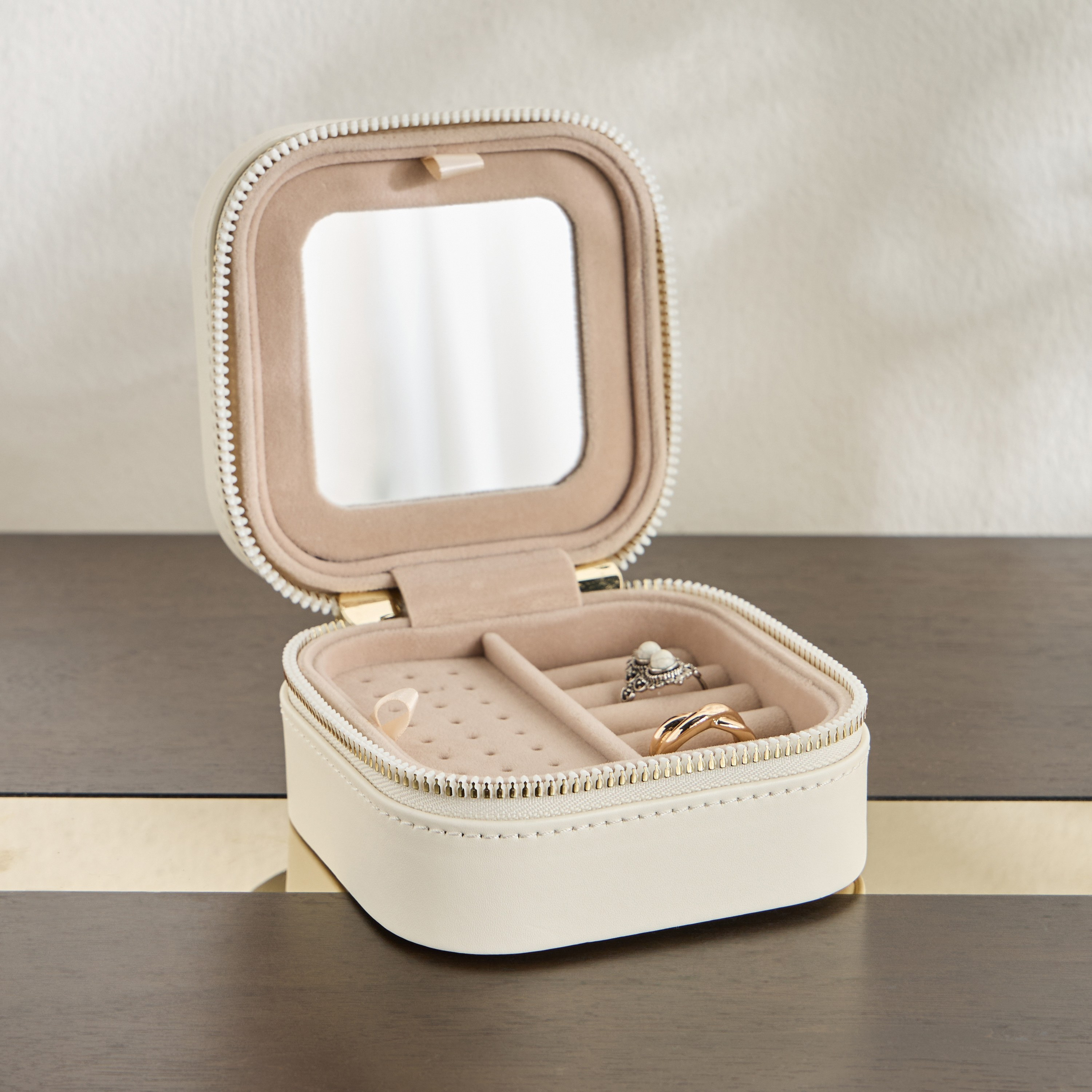 Dahab Jewellery Organizer-household-storage-jewelleryorganizing-jewelleryboxesandstands-image-2