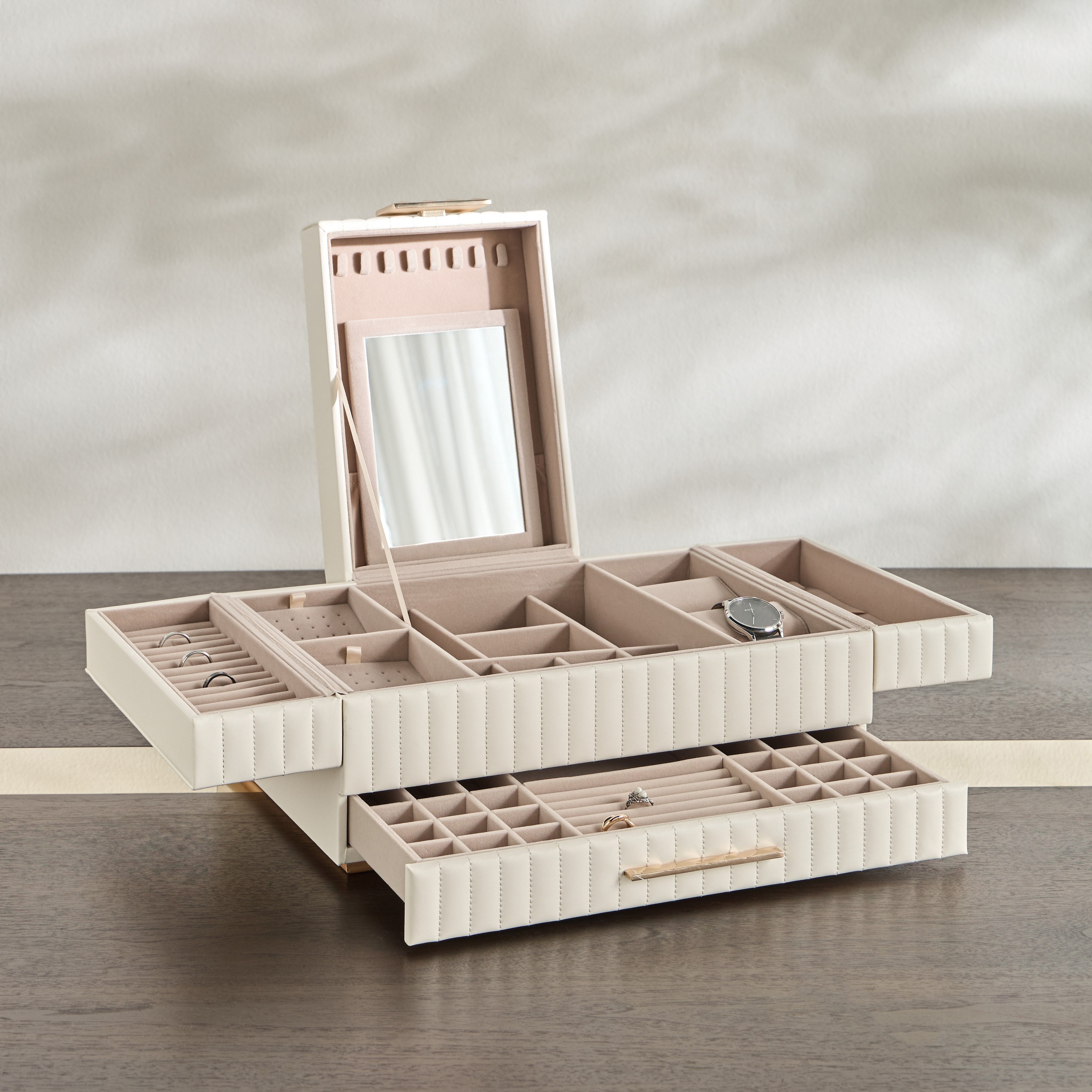 Dahab Armoire Jewellery Organizer-household-storage-jewelleryorganizing-jewelleryboxesandstands-image-2