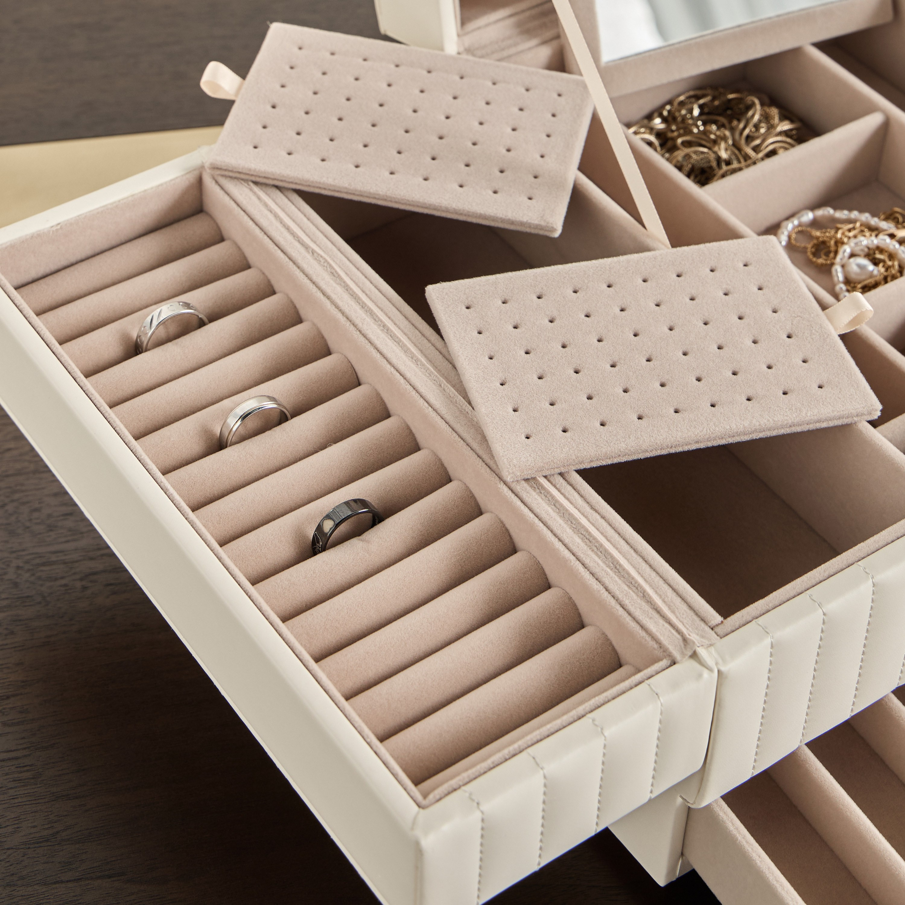 Dahab Armoire Jewellery Organizer-household-storage-jewelleryorganizing-jewelleryboxesandstands-image-4