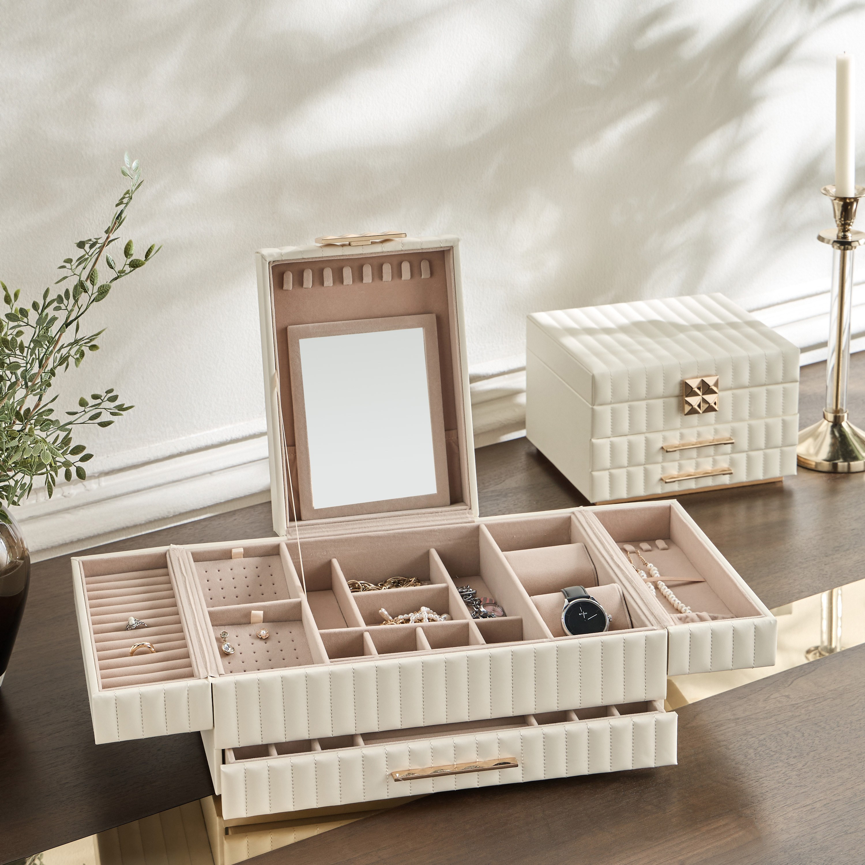 Dahab Armoire Jewellery Organizer-household-storage-jewelleryorganizing-jewelleryboxesandstands-image-7