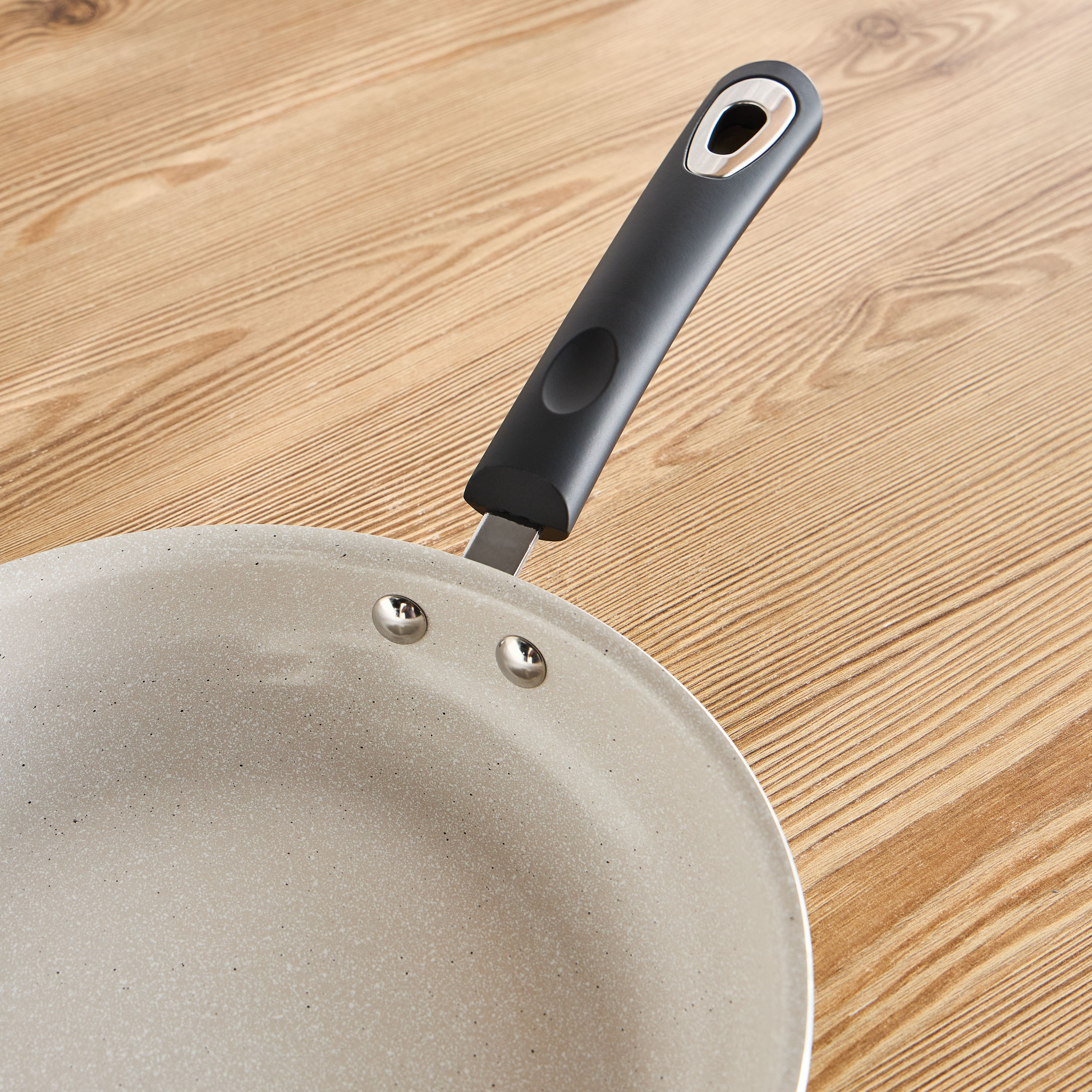 Baker's Secret Elegance Aluminium Induction Base Fry Pan - 24 cm-household-kitchen-cookware-potsandpans-image-2