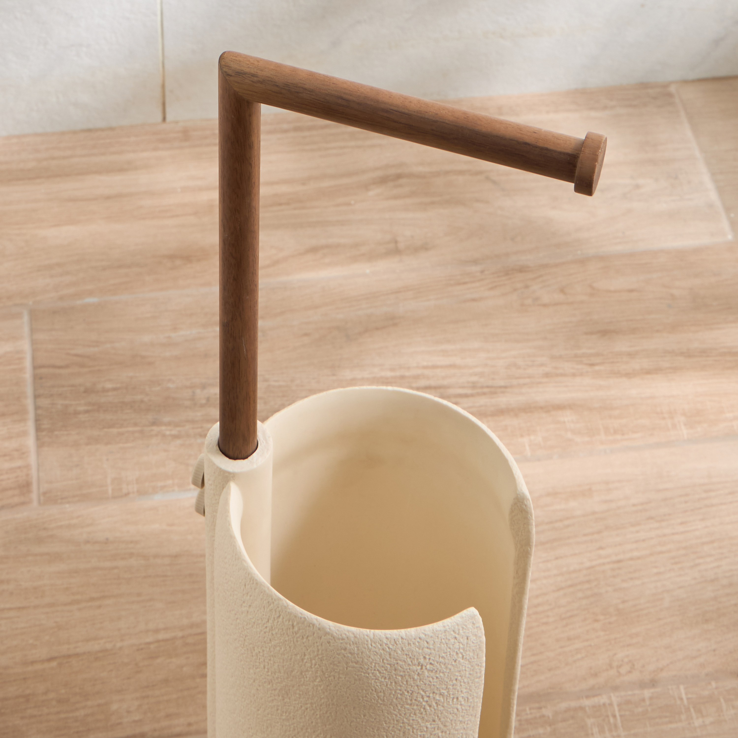 Pebble Toilet Roll Holder-household-bathandlaundry-bathroomorganizing-toiletpaperholders-image-4