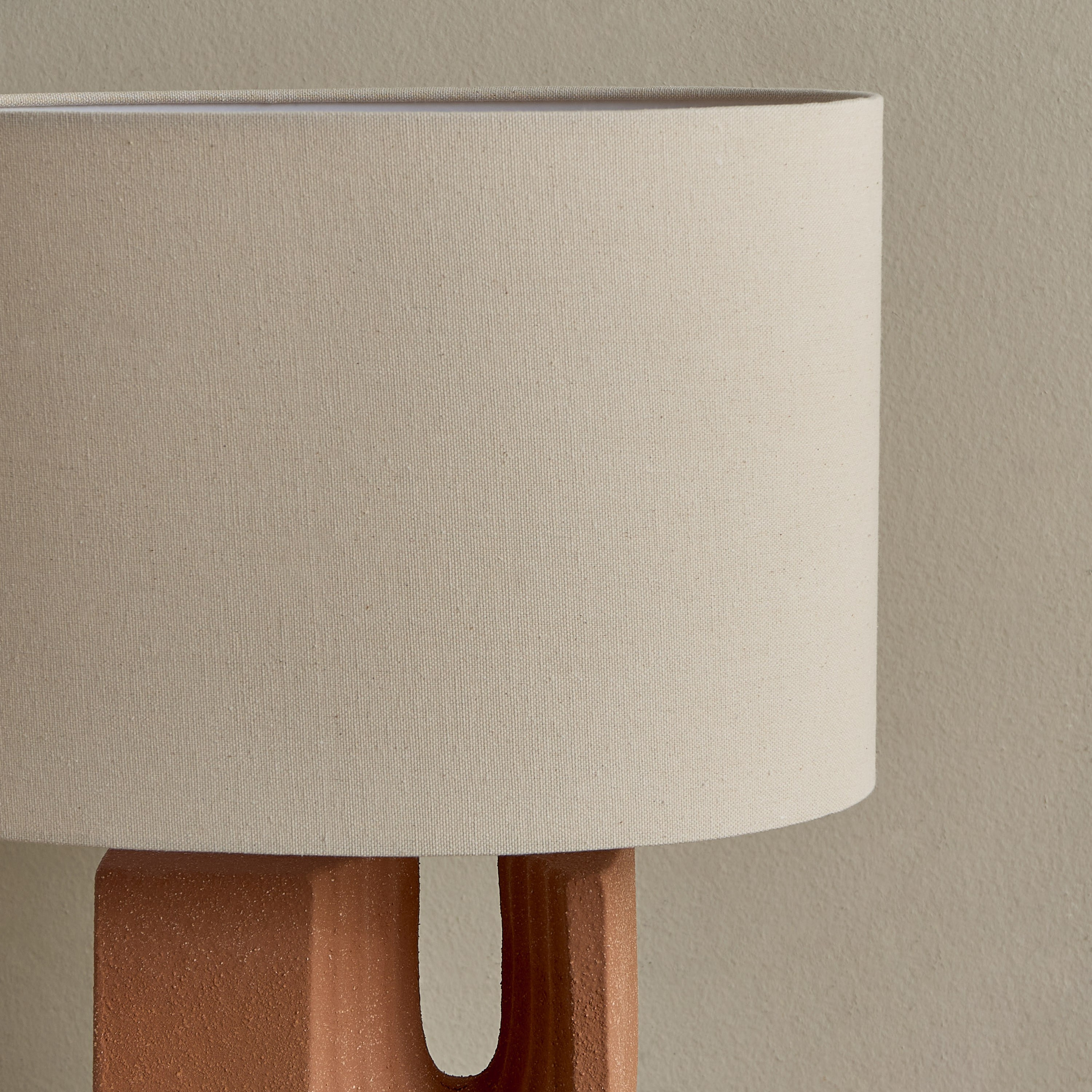 Petunia Ceramic Table Lamp - 64 cm-household-lighting-tableanddesklamps-image-3