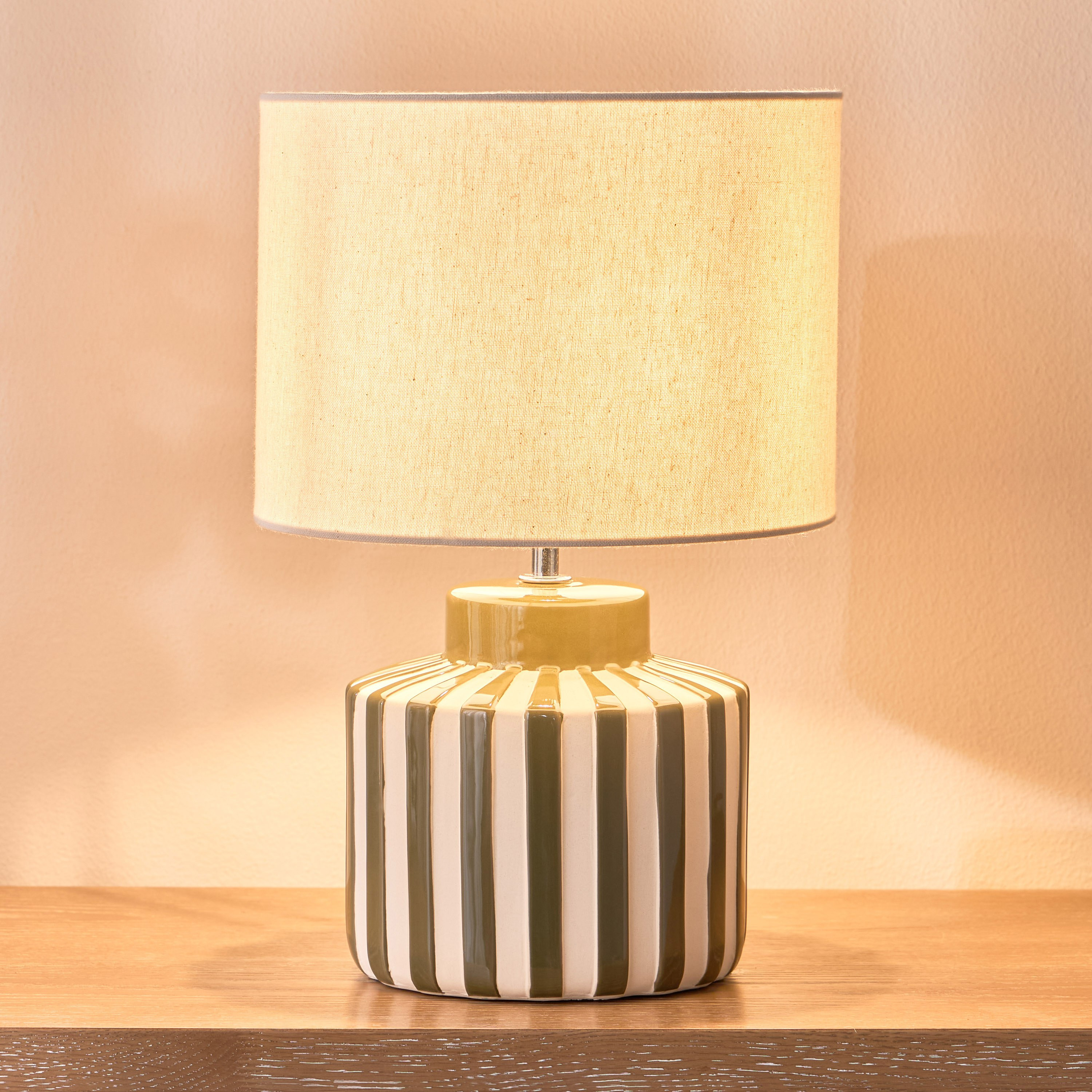 Olaf Ceramic Table Lamp - 39.5 cm-household-lighting-tableanddesklamps-image-2