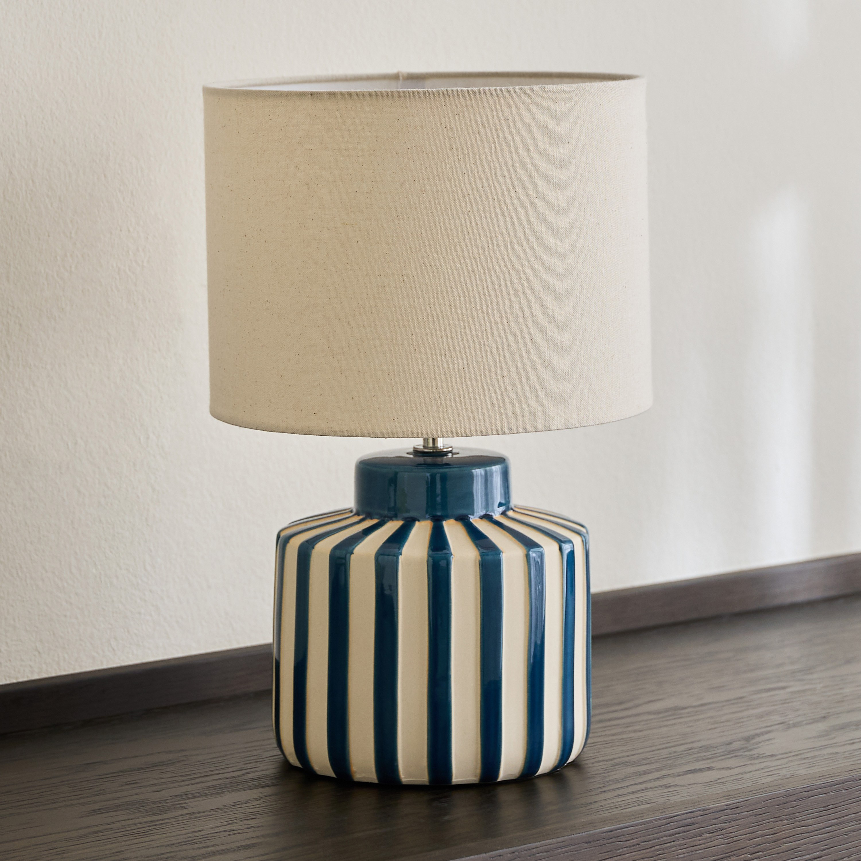 مصباح طاولة سيراميك - أولاف - 39.5 سم-household-lighting-tableanddesklamps-image-1