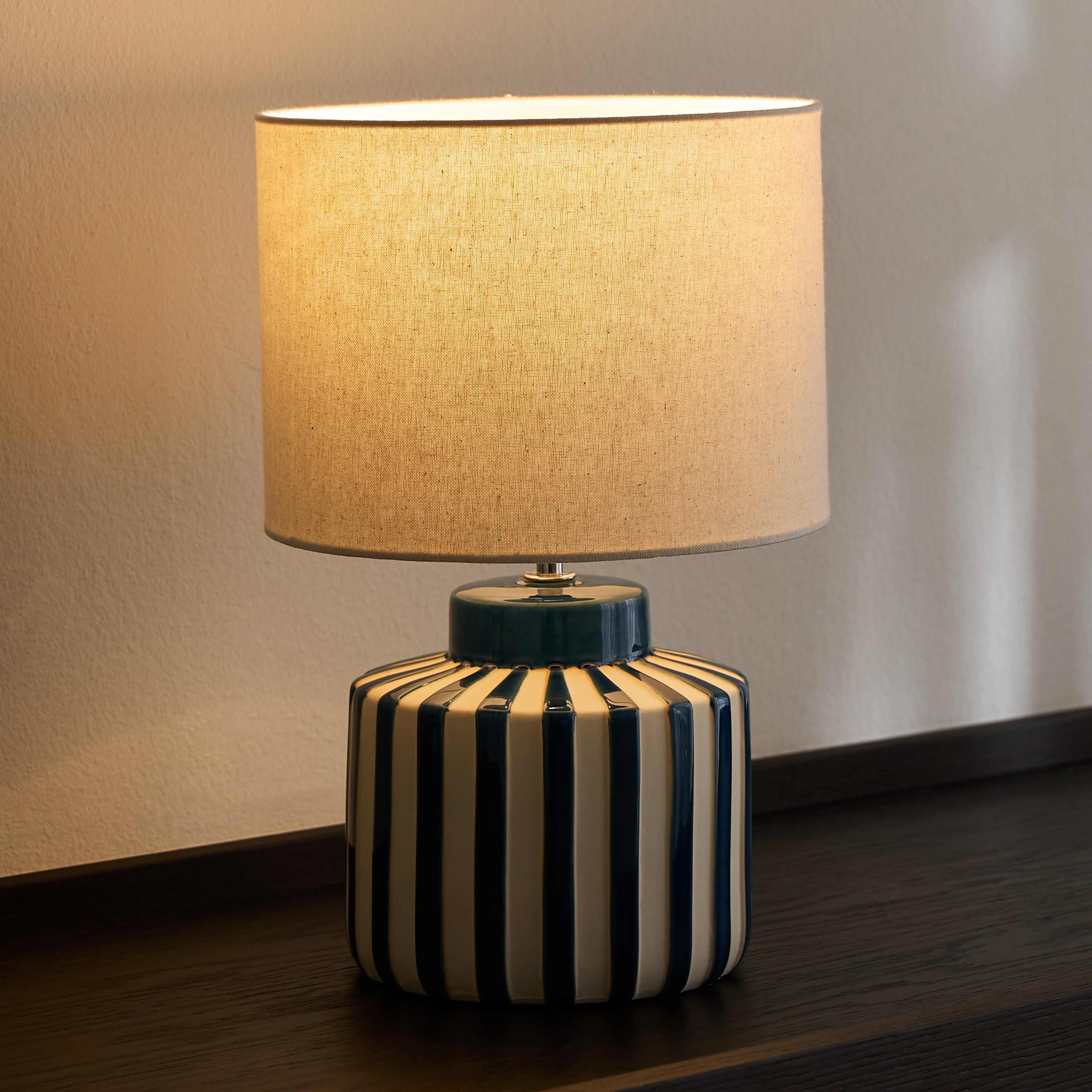 مصباح طاولة سيراميك - أولاف - 39.5 سم-household-lighting-tableanddesklamps-image-2