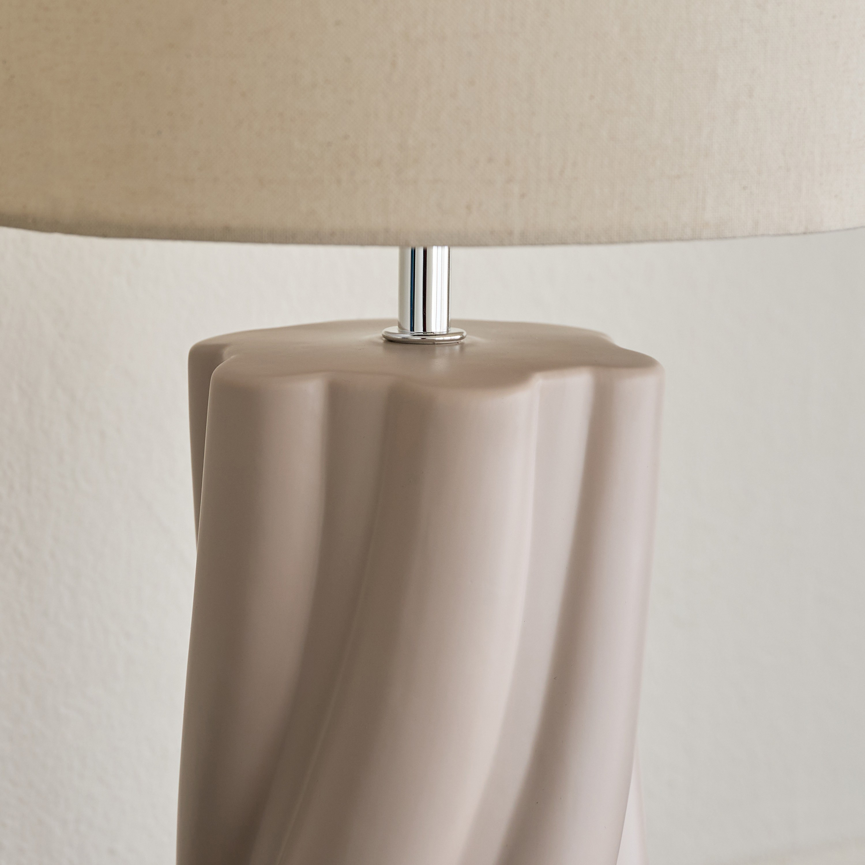 Malfoy Ceramic Table Lamp - 55 cm-household-lighting-tableanddesklamps-image-3