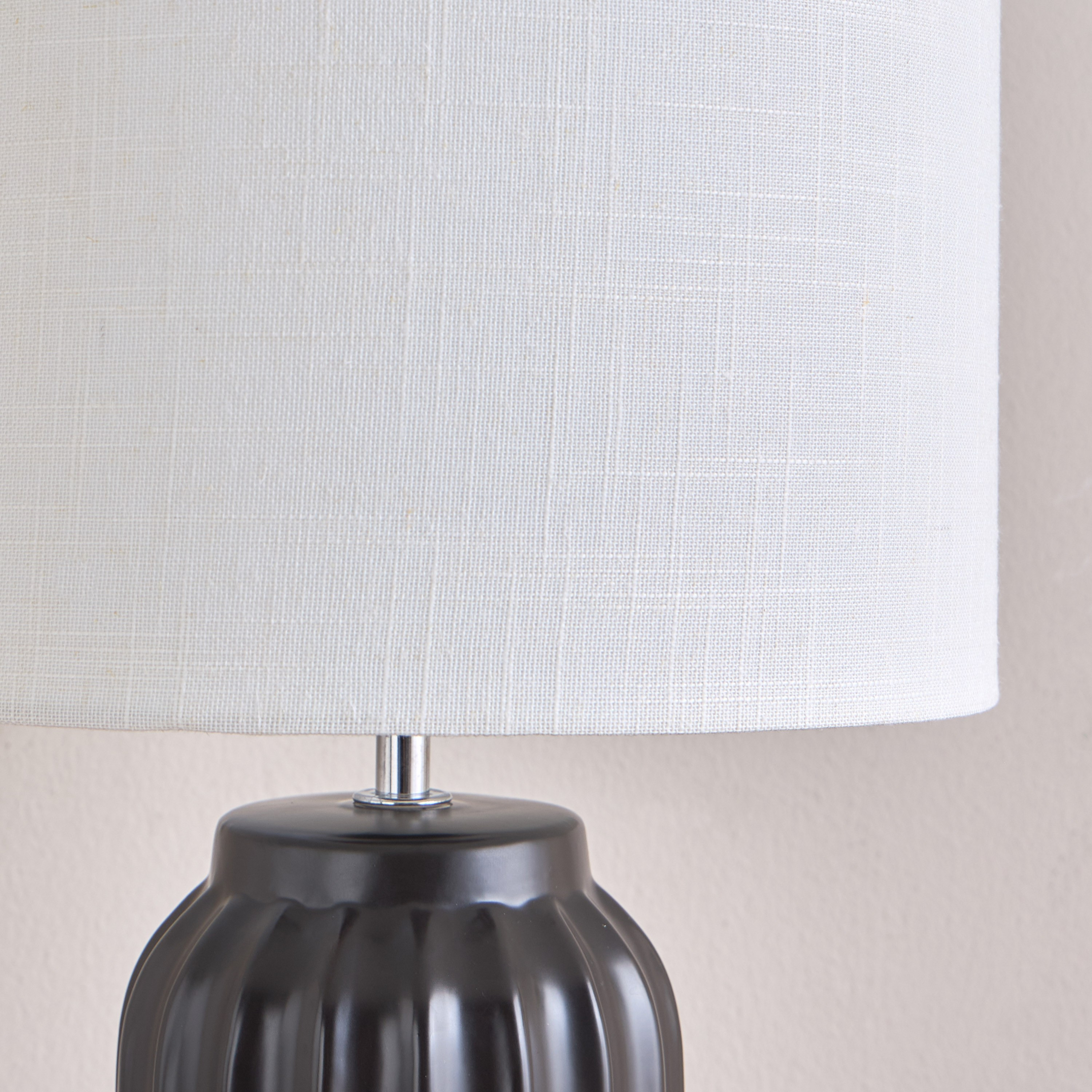 Niro Ceramic Table Lamp - 49.5 cm-household-lighting-tableanddesklamps-image-8