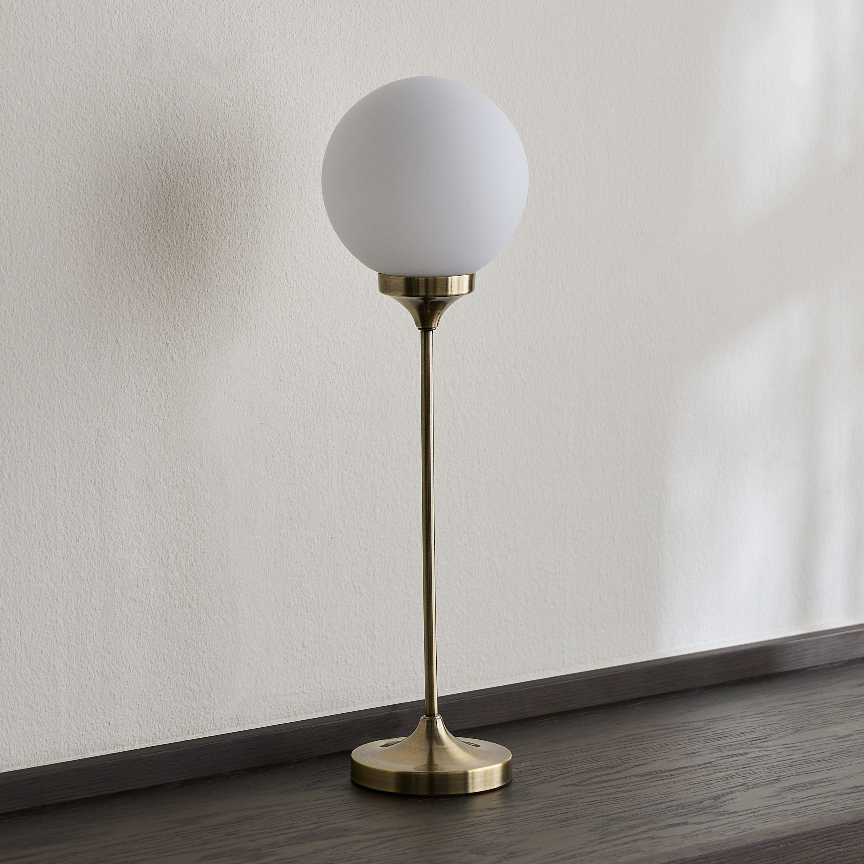 Sue Metal Table Lamp - 51 cm-household-lighting-tableanddesklamps-image-1