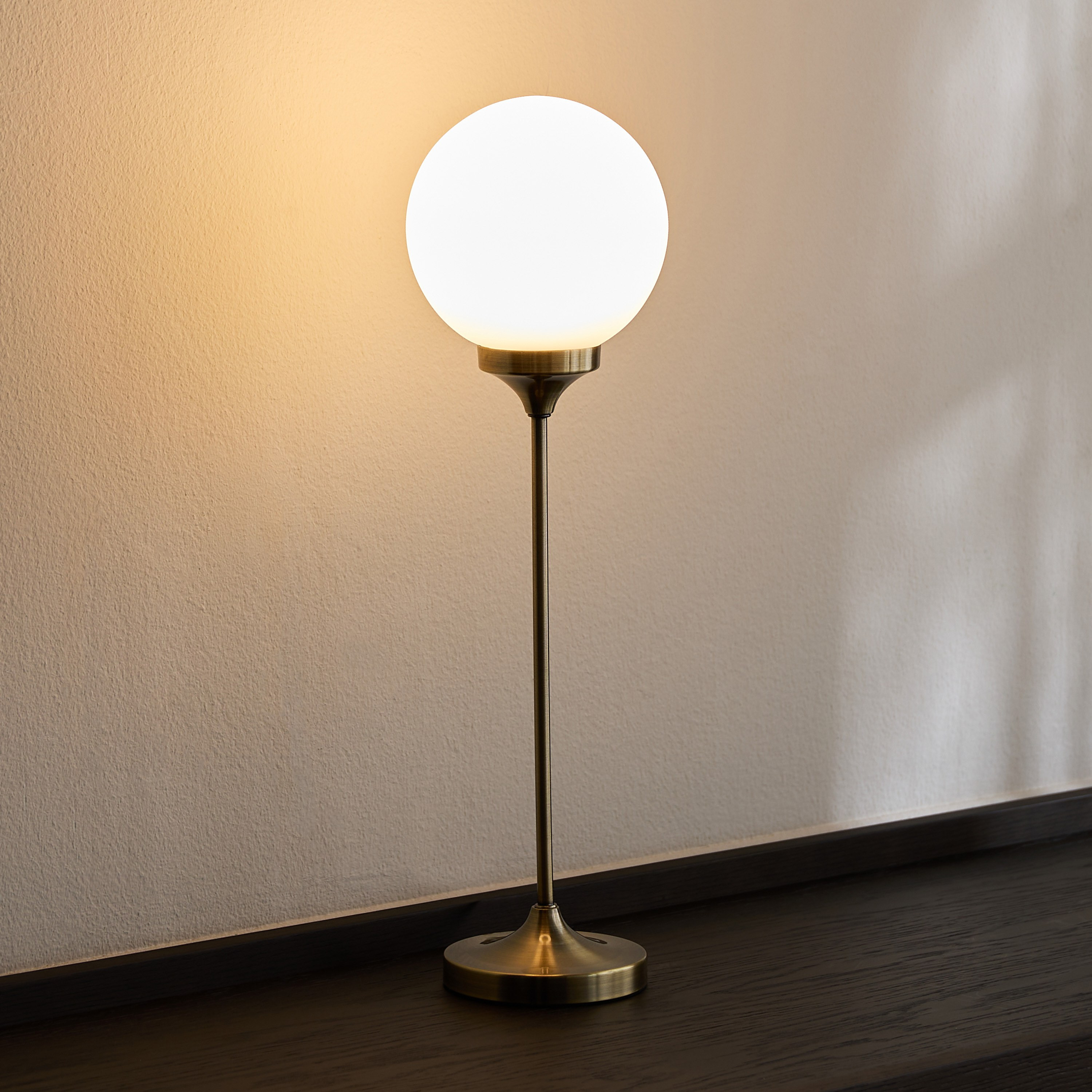 Sue Metal Table Lamp - 51 cm-household-lighting-tableanddesklamps-image-2