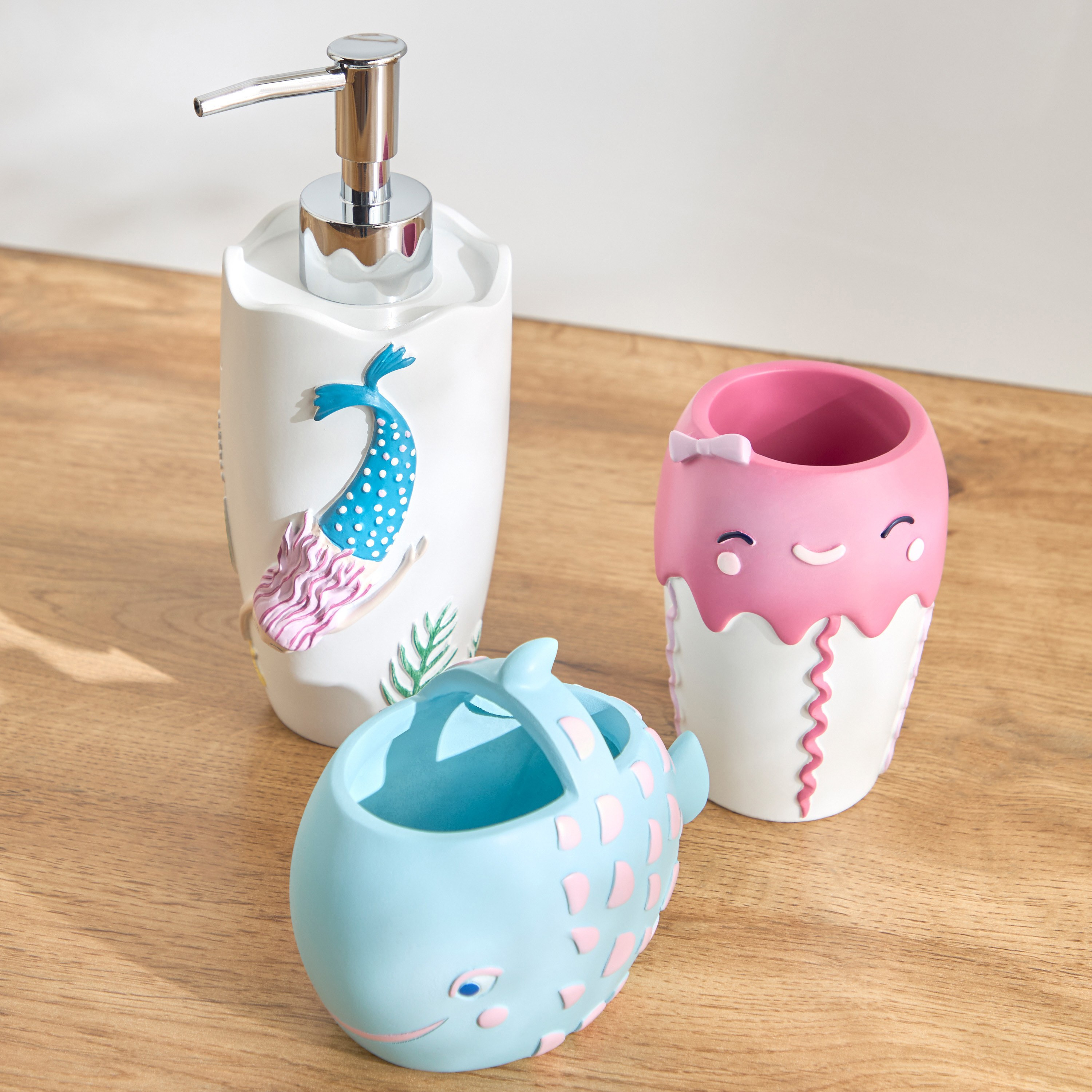 Mermaid Life 3-Piece Bath Accessory Set-babyandkids-bathandstorage-bath-bathroomaccessories-image-2