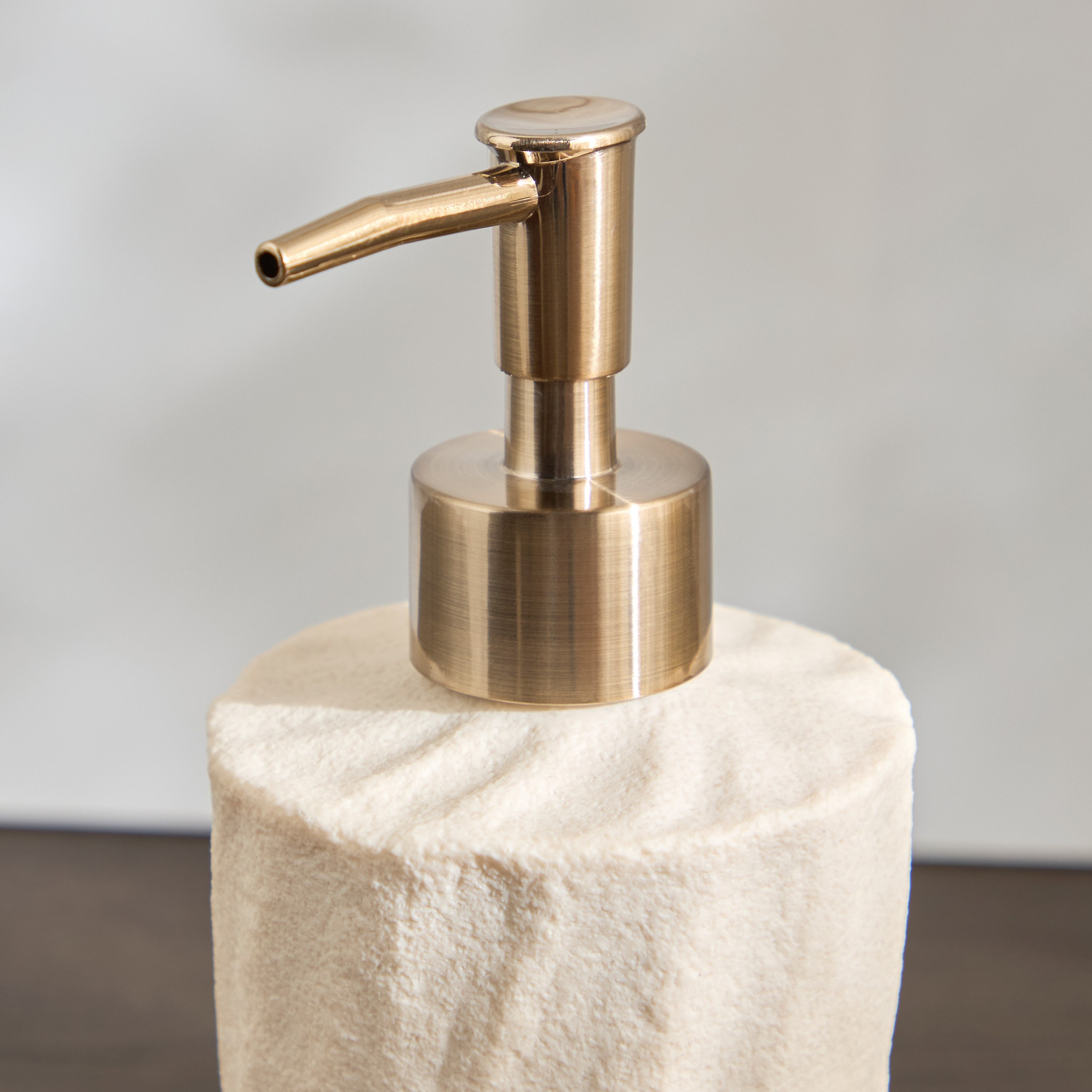 Alpine Soap Dispenser-household-bathandlaundry-bathaccessories-soapdishesanddispensers-image-2