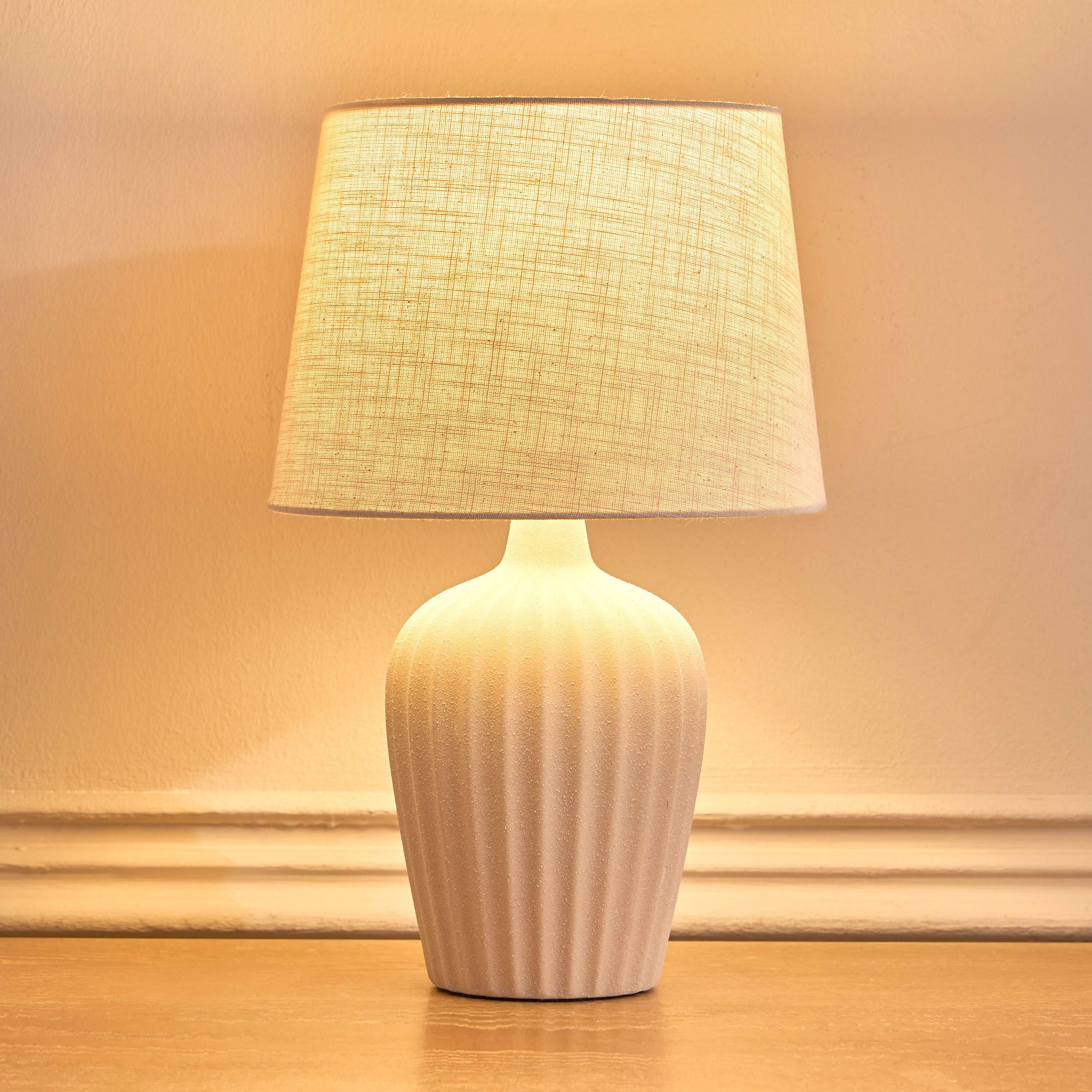 مصباح طاولة سيراميك - دوريان - 44 سم-household-lighting-tableanddesklamps-image-2