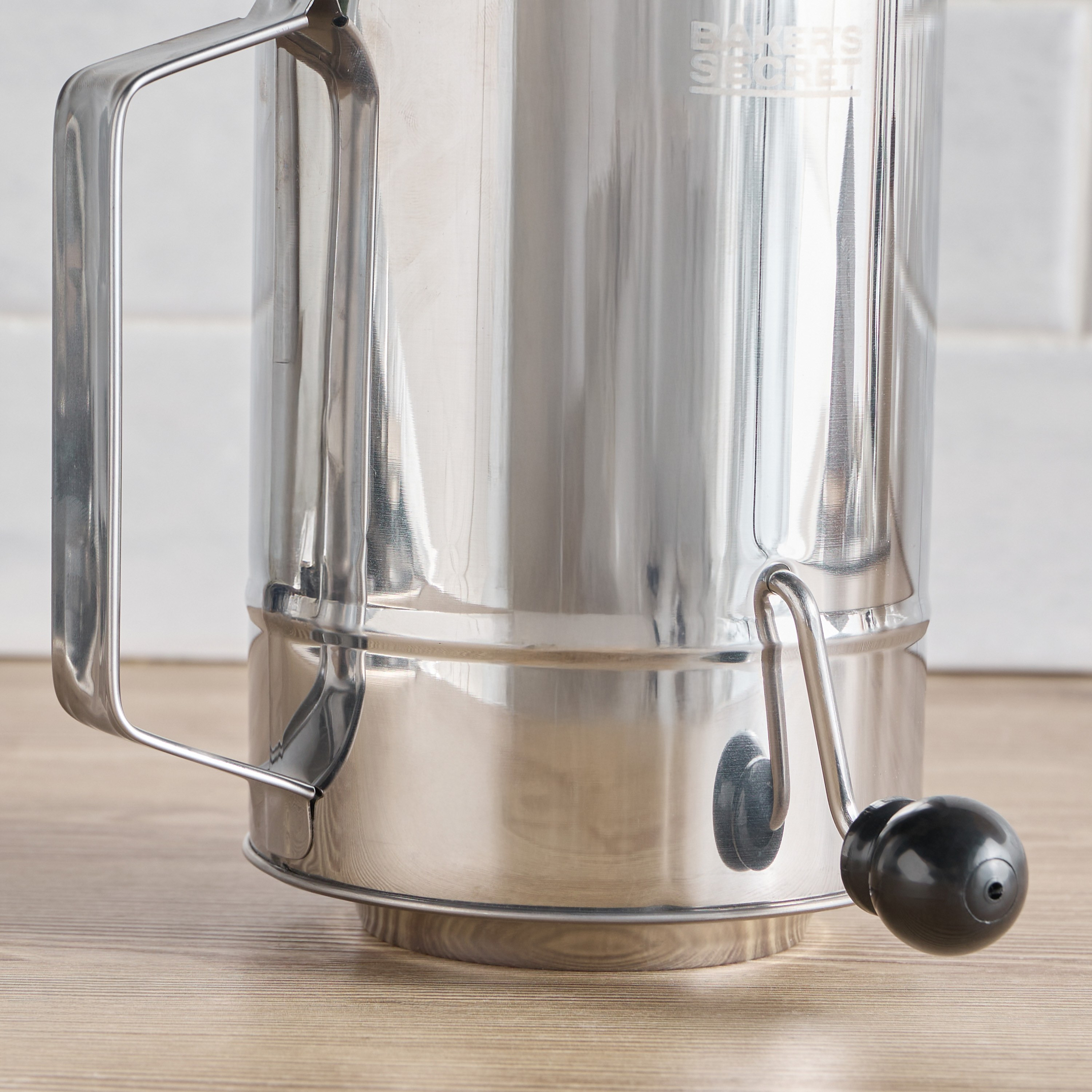 Baker's Secret Flour Sifter-household-kitchen-bakeware-bakingtoolsandaccessories-image-4