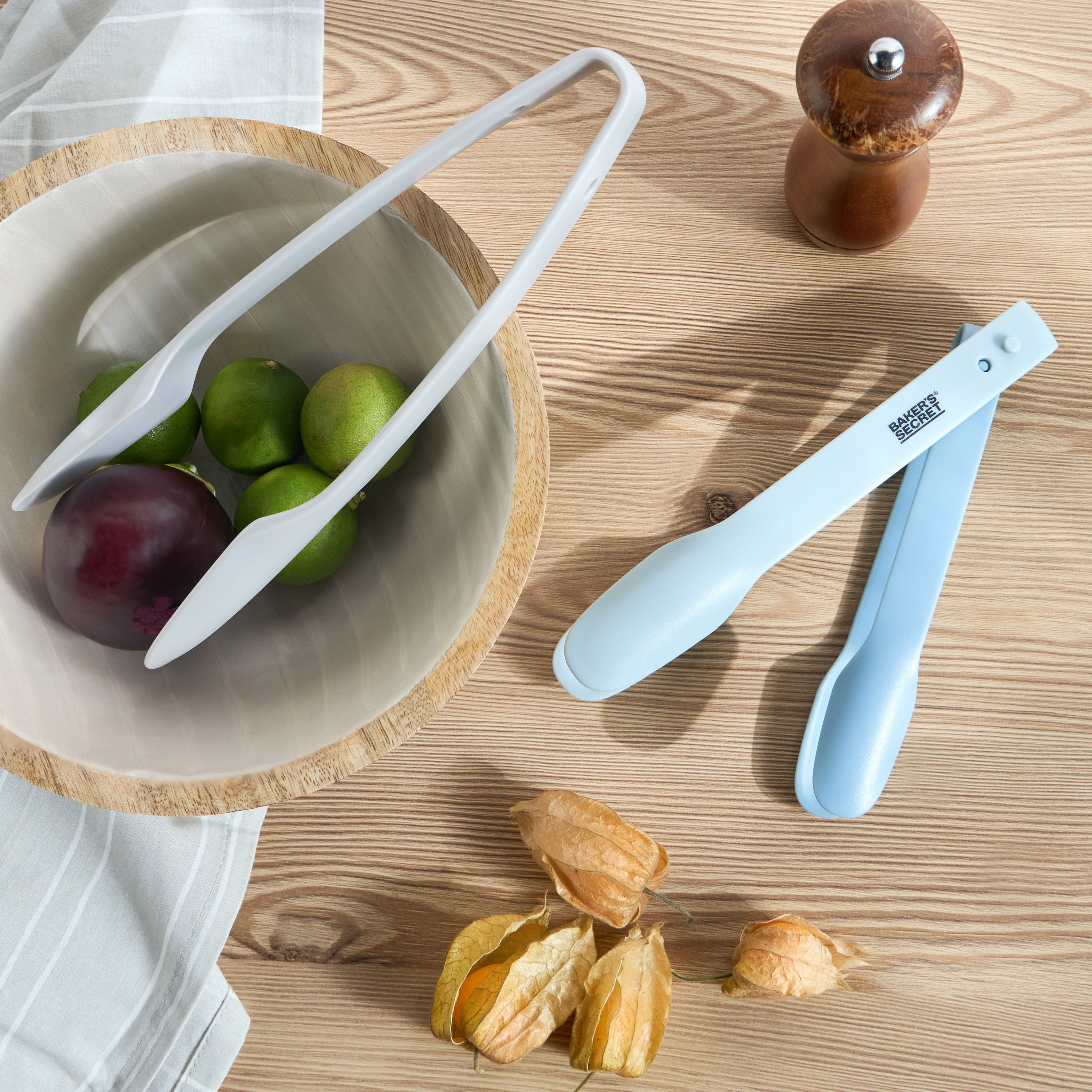 Baker's Secret Tongs - Set of 3-household-kitchen-kitchentoolsandutensils-foodpreparationtools-image-3