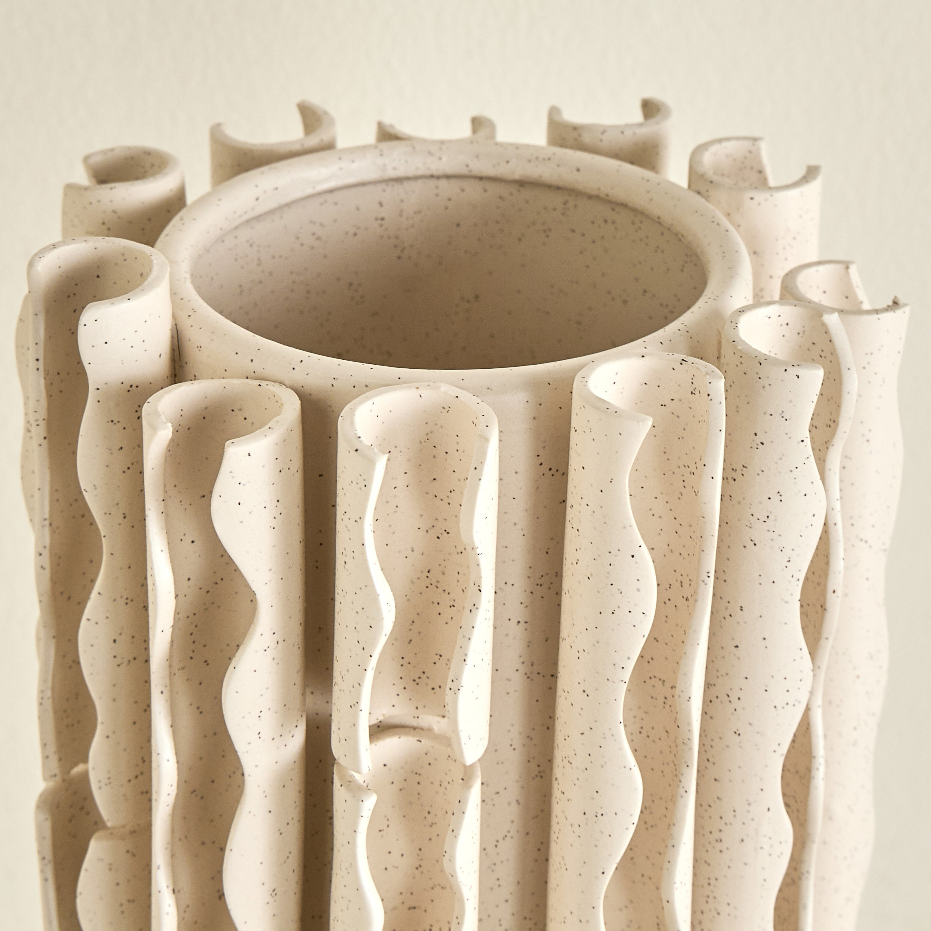 مزهرية سيراميك - ليورا - 47 سم-household-decor-vasesandbowls-image-3