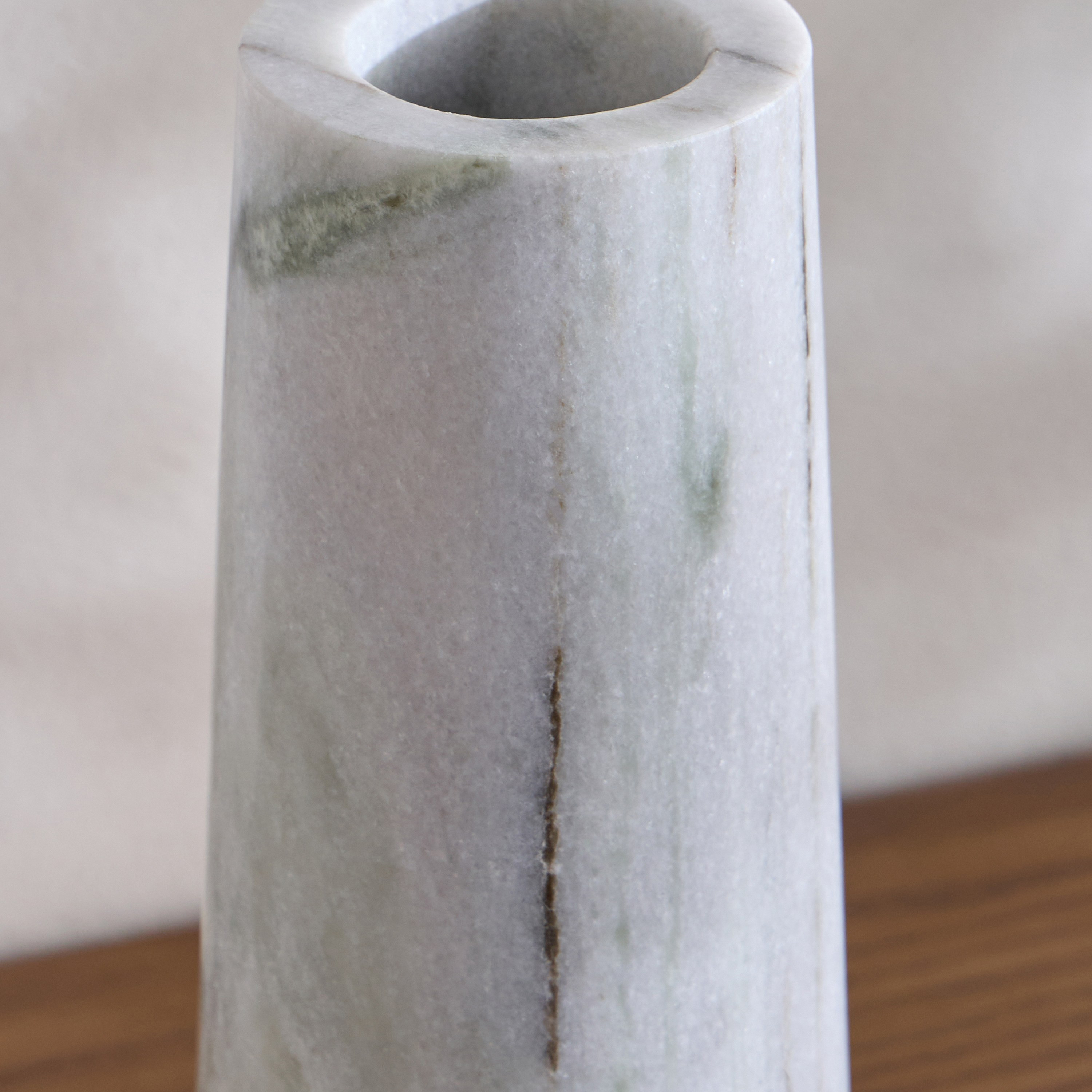 Nouf Panda Marble Vase - 26 cm-household-decor-vasesandbowls-image-2