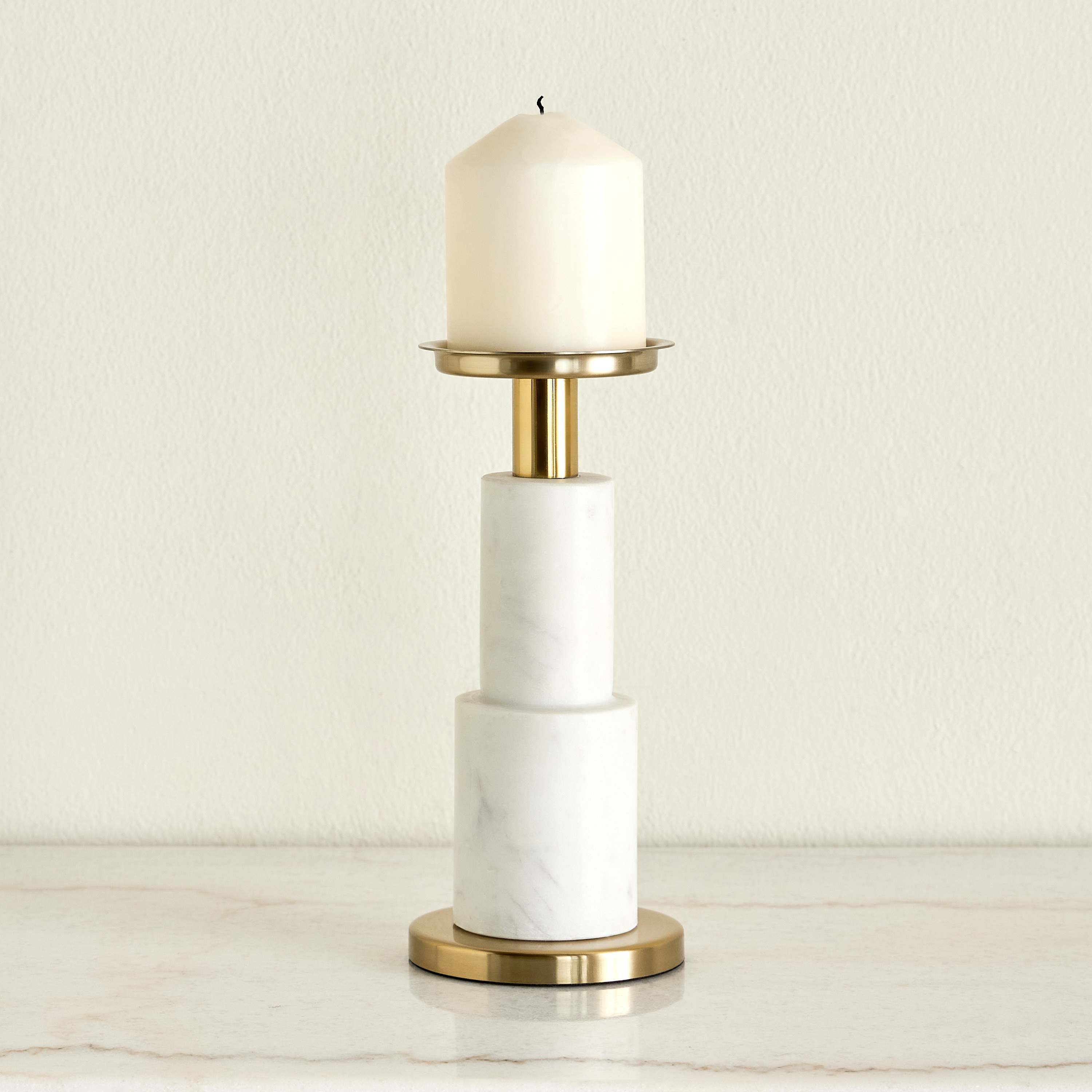 Huda Sable Pillar Candleholder