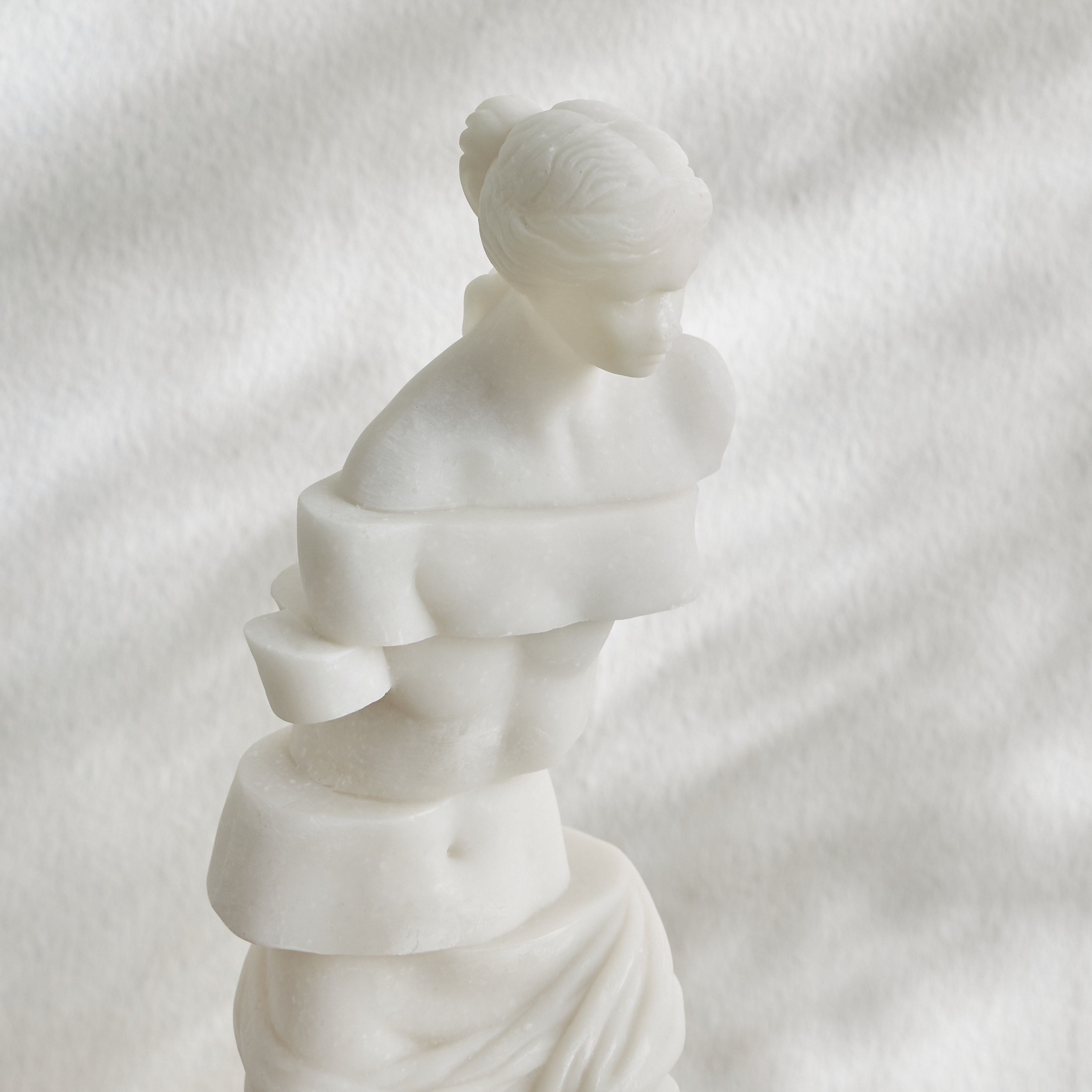 Familia Decorative Figurine-household-decor-decorativeobjectsandsculptures-image-2