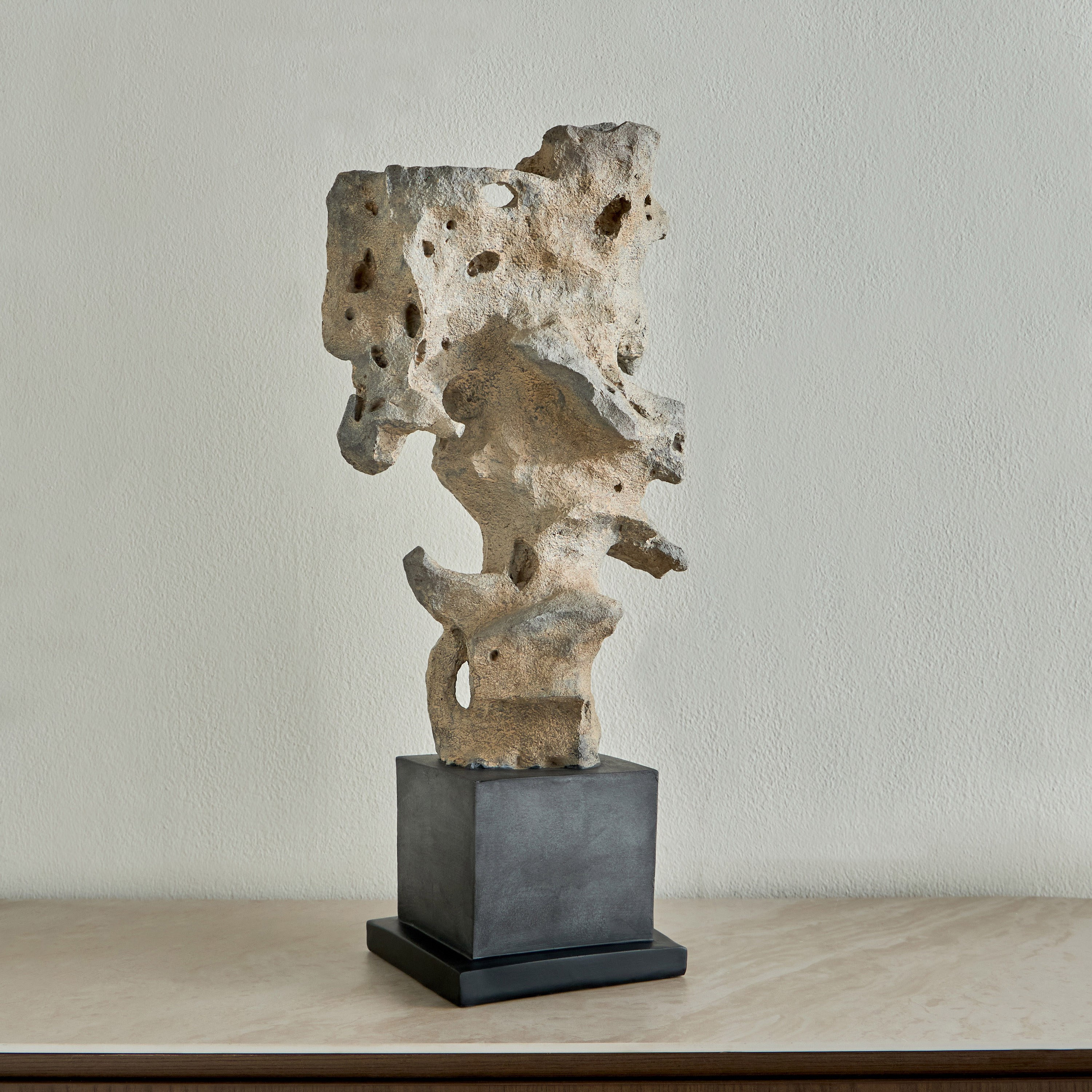 Dara Abstract Decorative Showpiece