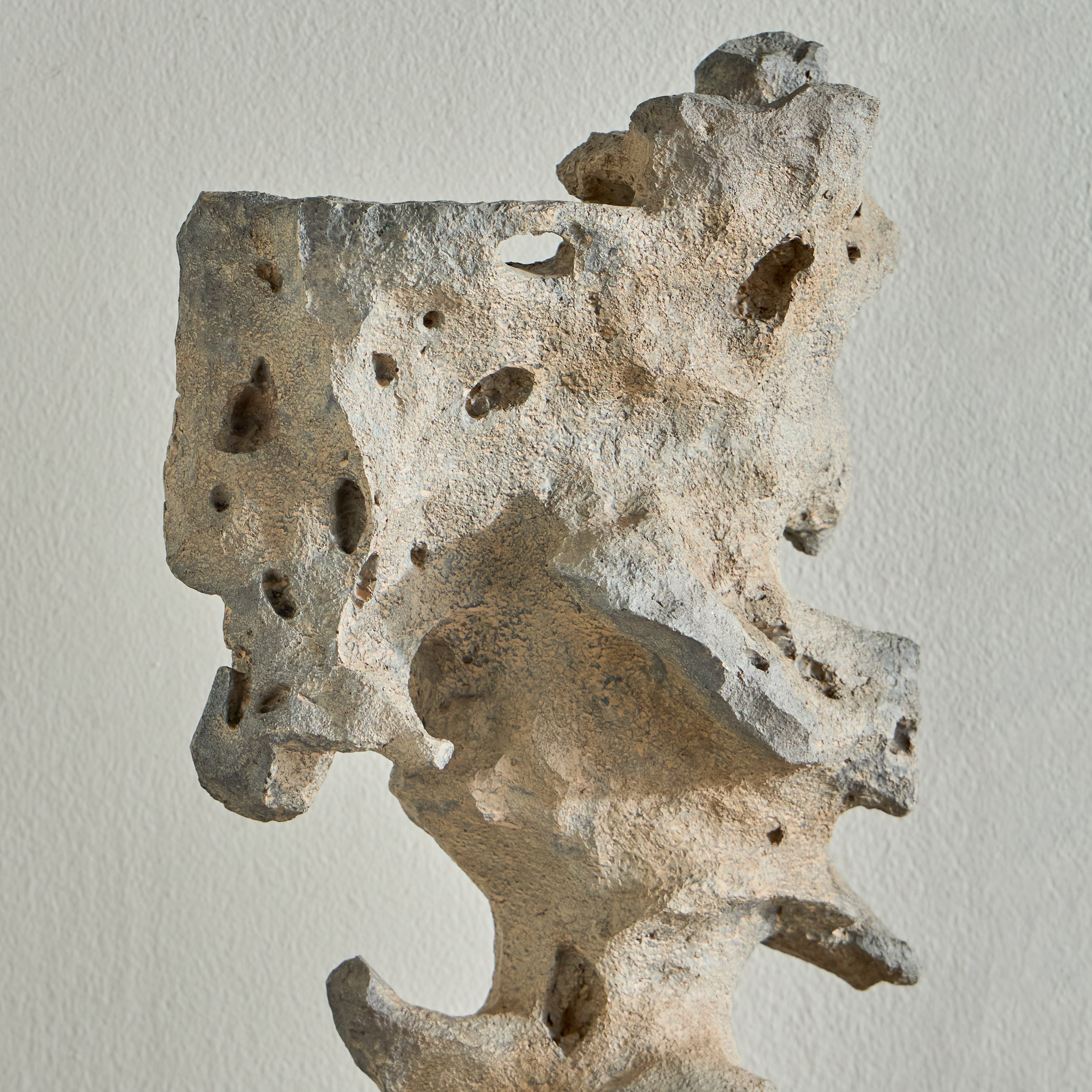 زينة ديكور بتصميم تجريدي - دارا-household-decor-decorativeobjectsandsculptures-image-2