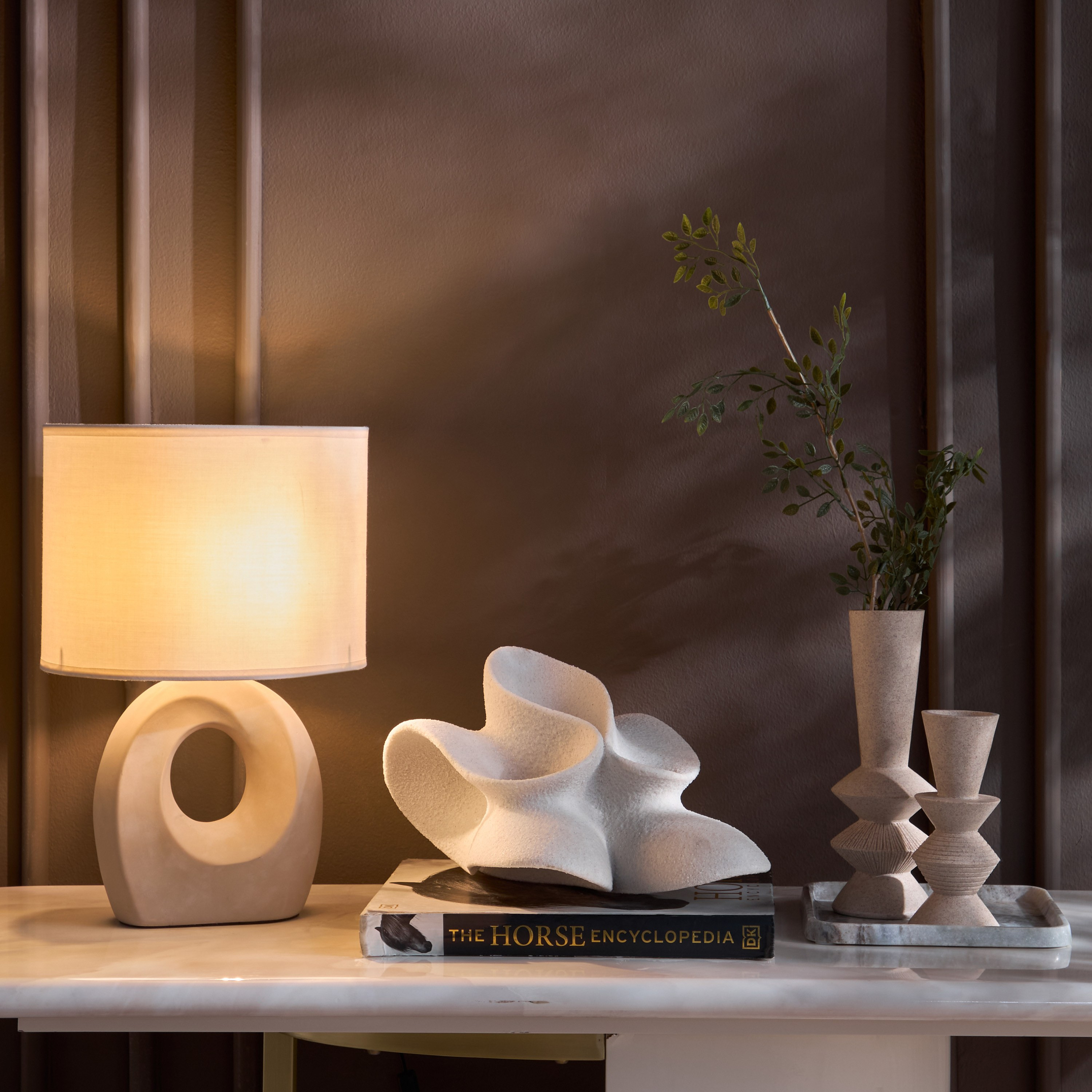 قطعة ديكور تجريدية - لوتس-household-decor-decorativeobjectsandsculptures-image-3
