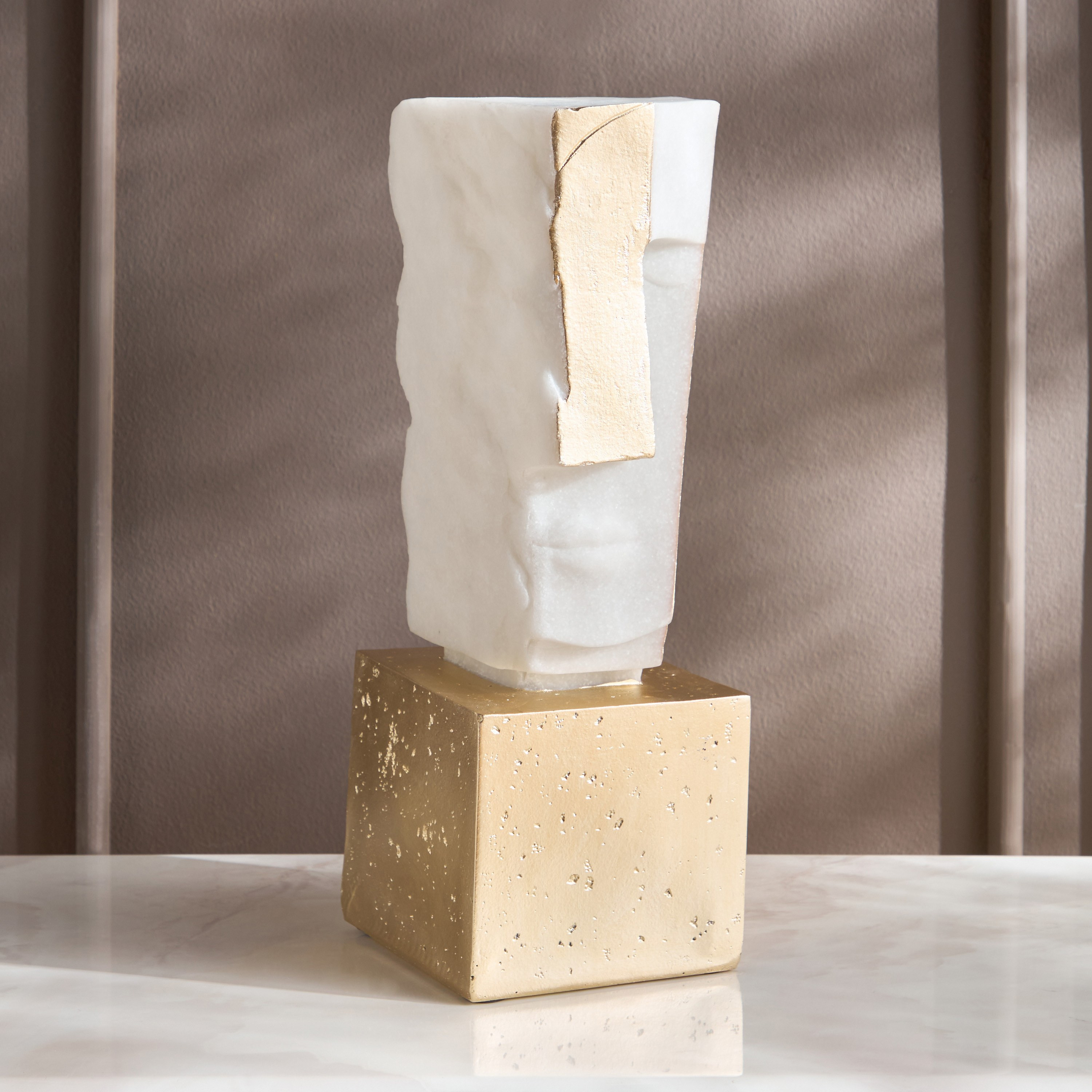 Fanous Decorative Figurine