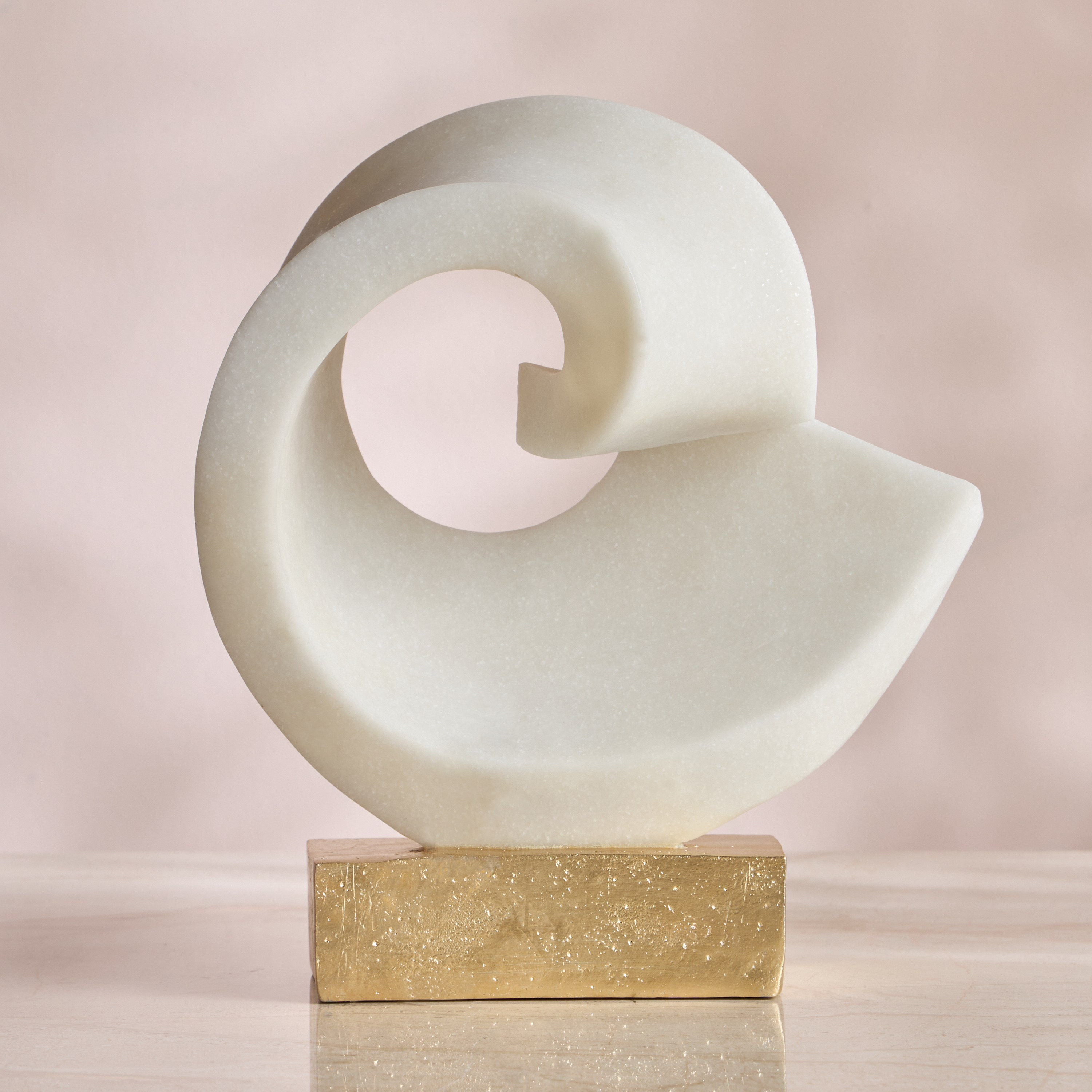 Raqiya Abstract Decor Resin-household-decor-decorativeobjectsandsculptures-image-1