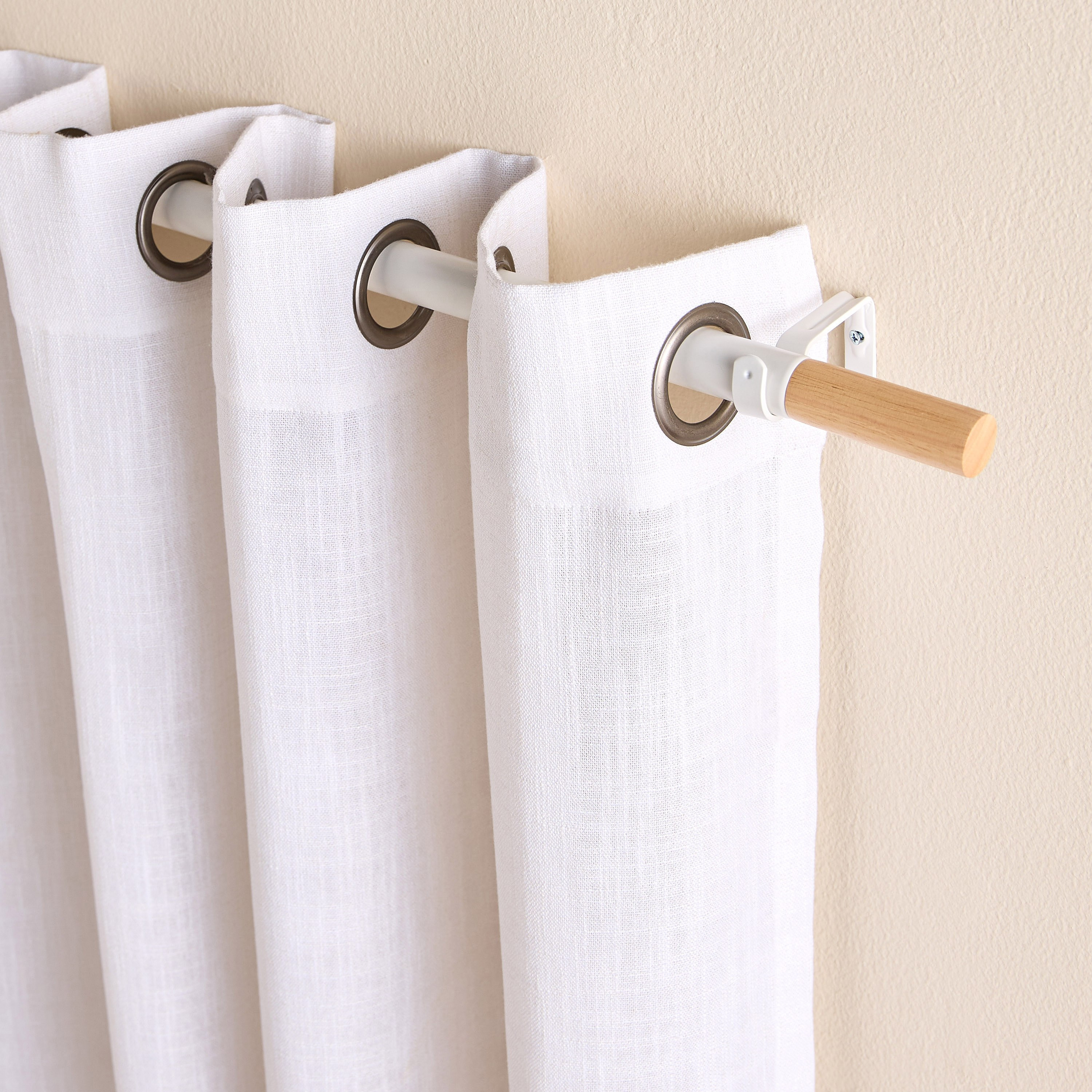 Noah Extendable Single Curtain Rod - 107-305 cm-household-windows-curtainrodsandaccessories-curtainrods-image-1