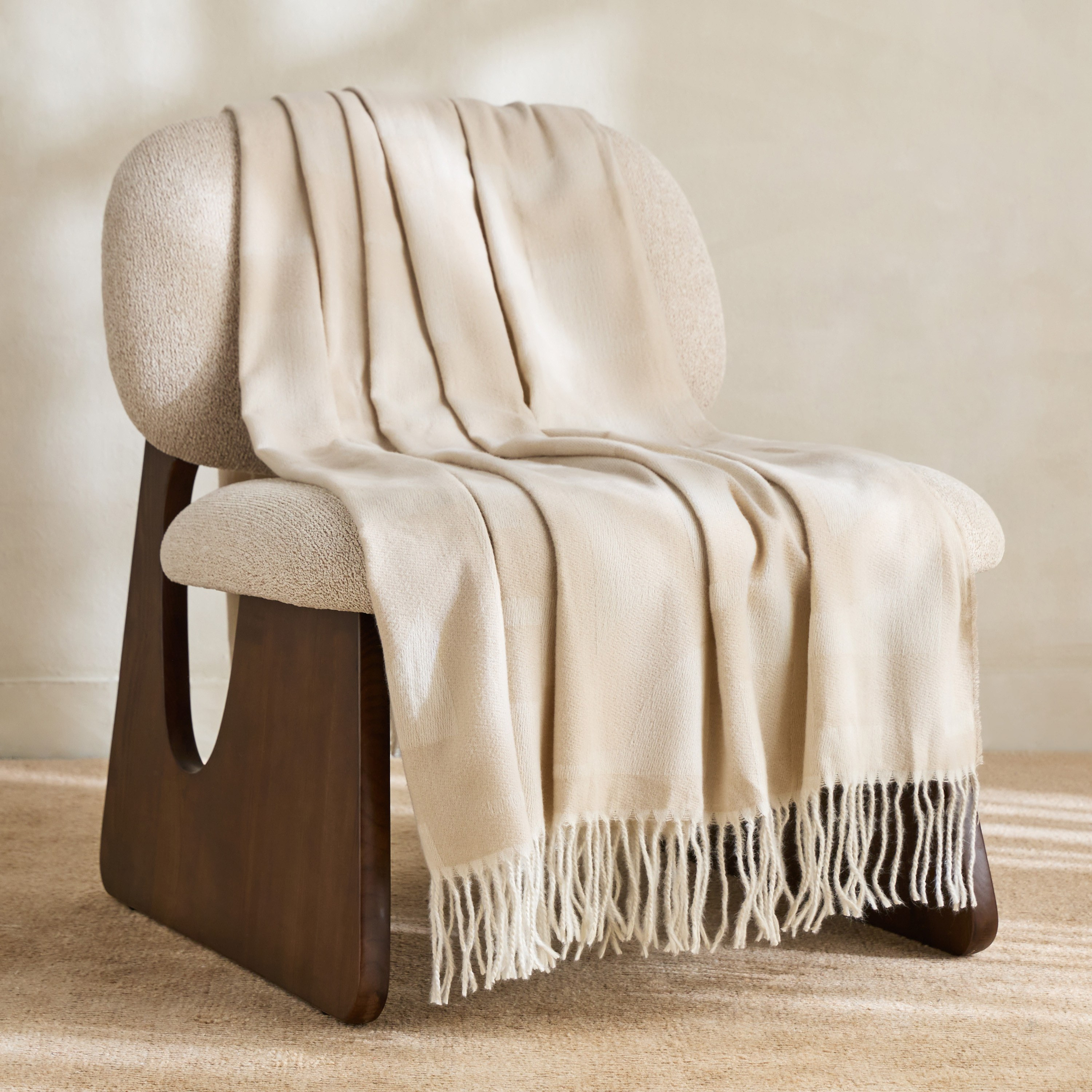 Avila Jacquard Throw - 130x170 cm-household-bedding-blankets-image-1