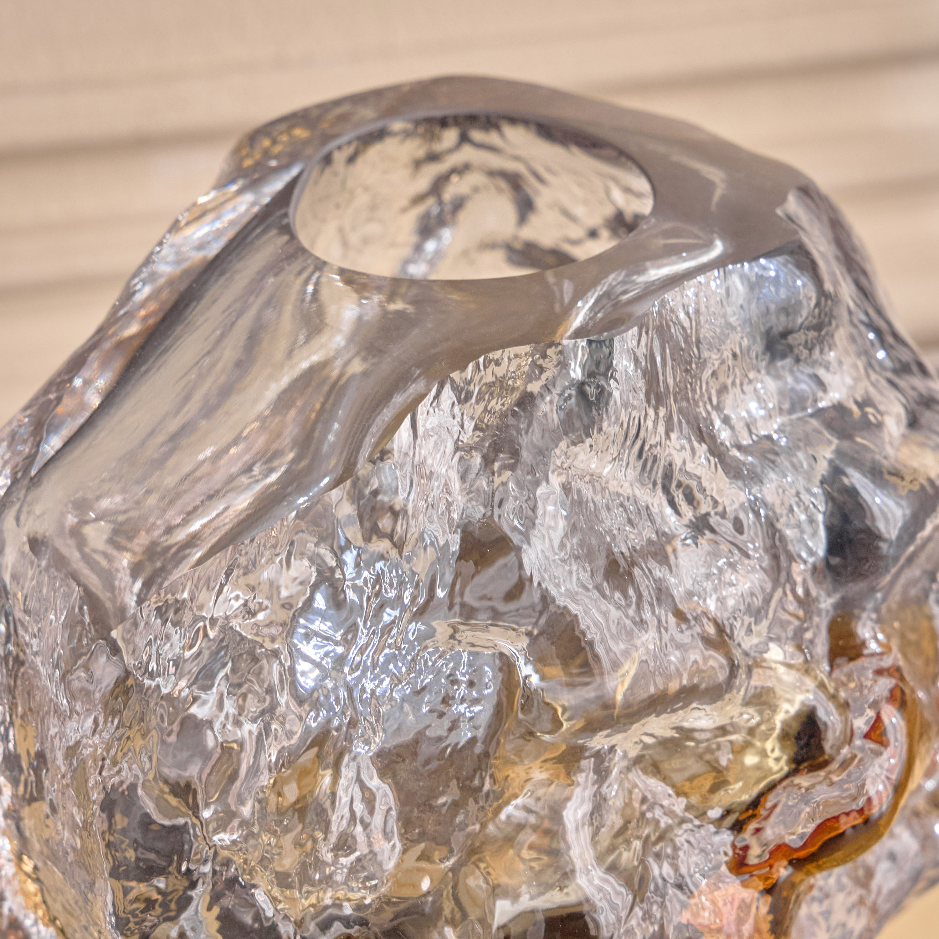Dahab Textured Glass Vase - 14 cm-household-decor-vasesandbowls-image-2