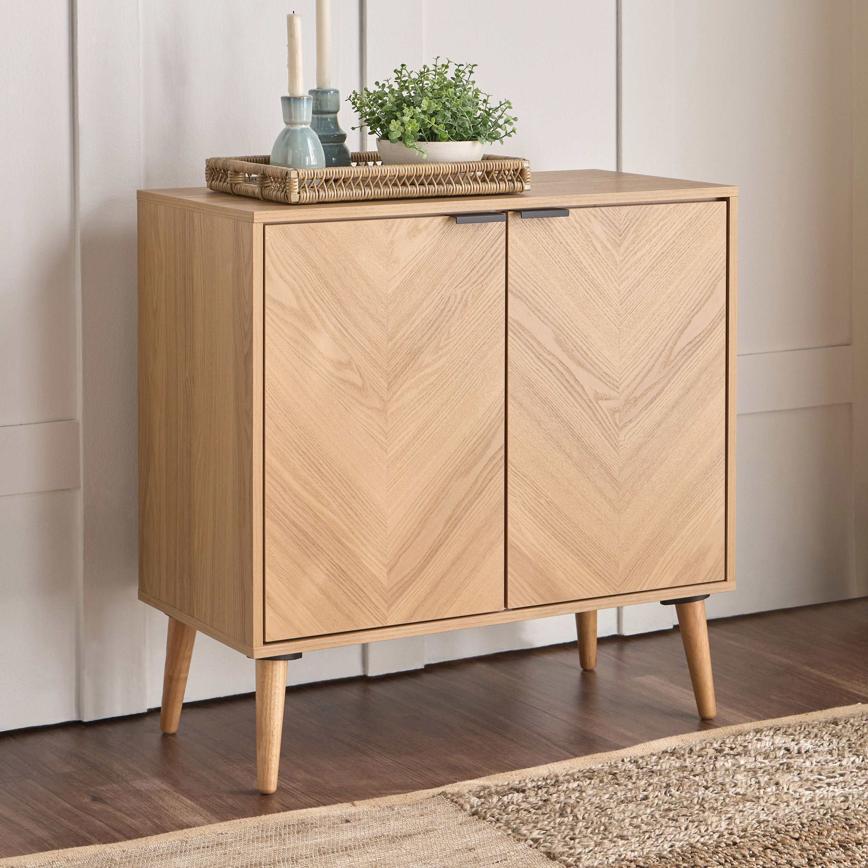 وحدة تخزين - شيفي-furniture-livingroom-storageanddisplaycabinets-image-1